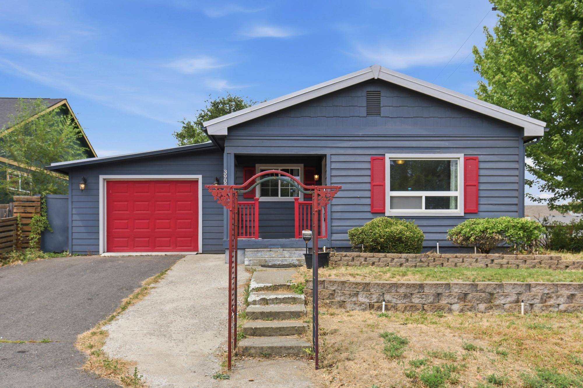 3903 N Helena St, Spokane, WA 99207