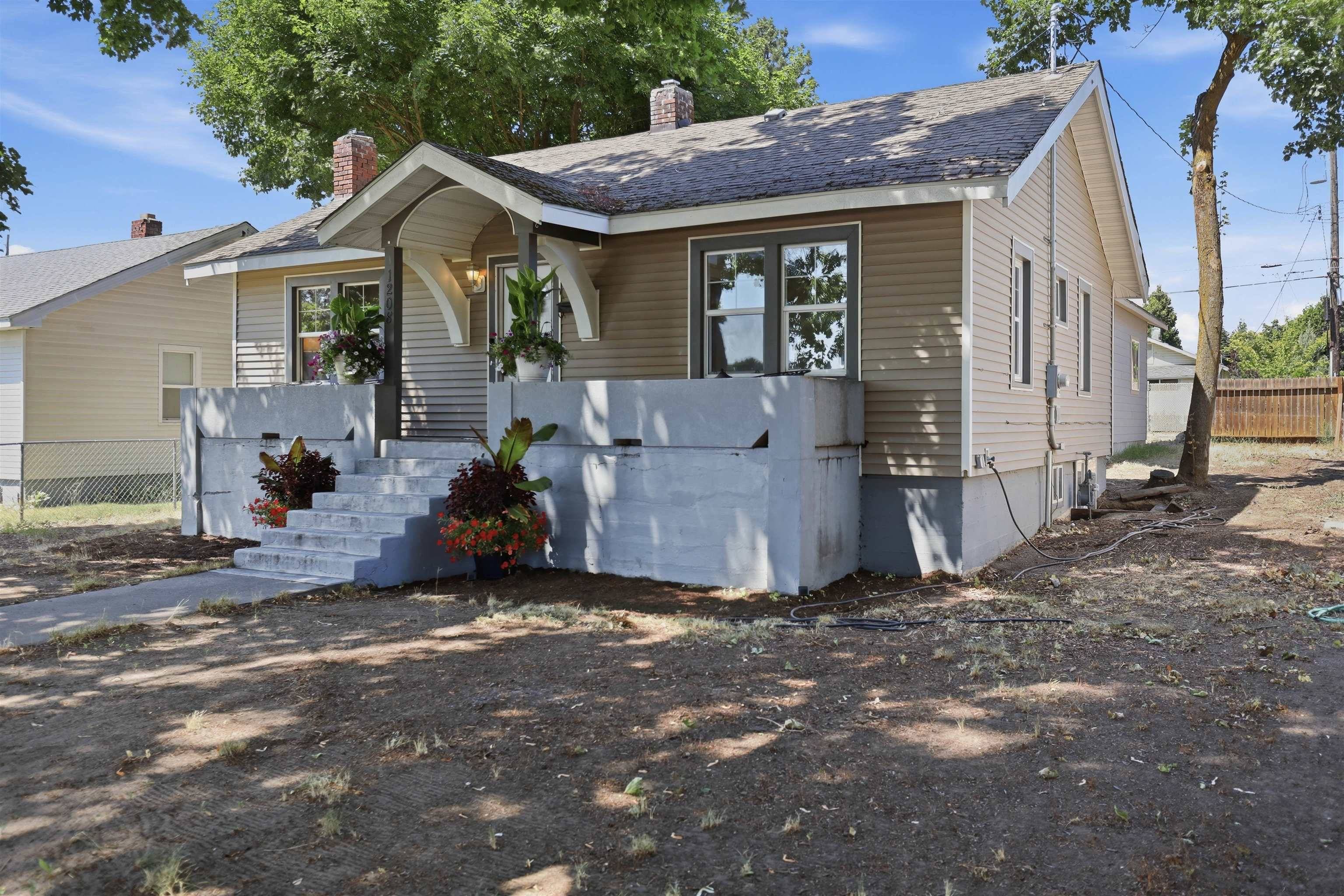 1208 W Gordon Ave, Spokane, WA 99205