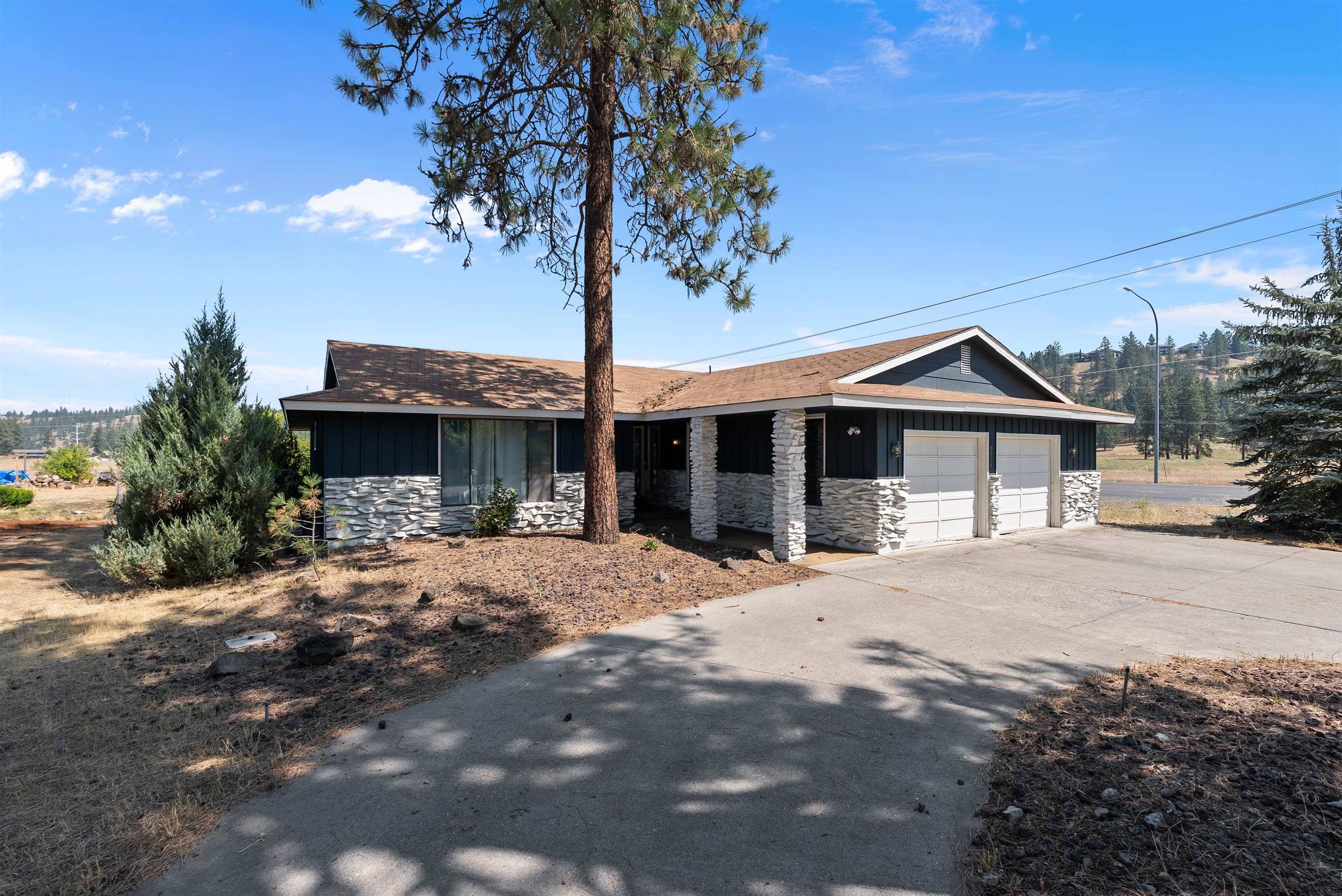 6806 W Johannsen Ave, Nine Mile Falls, WA 99026