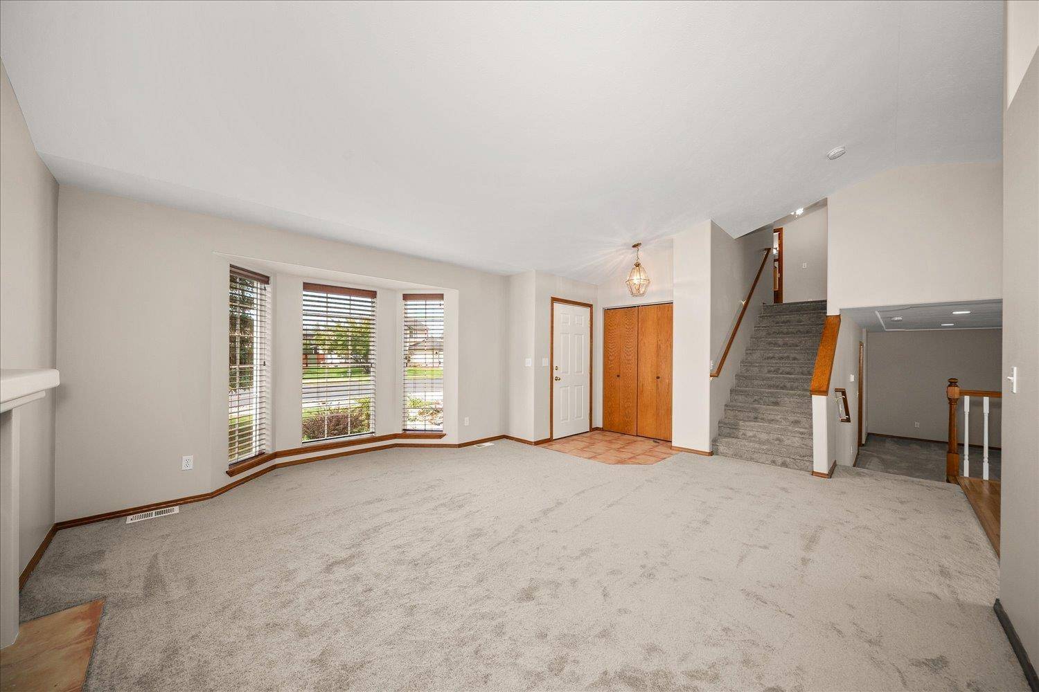7602 N Old Fort Dr, Spokane, WA 99208