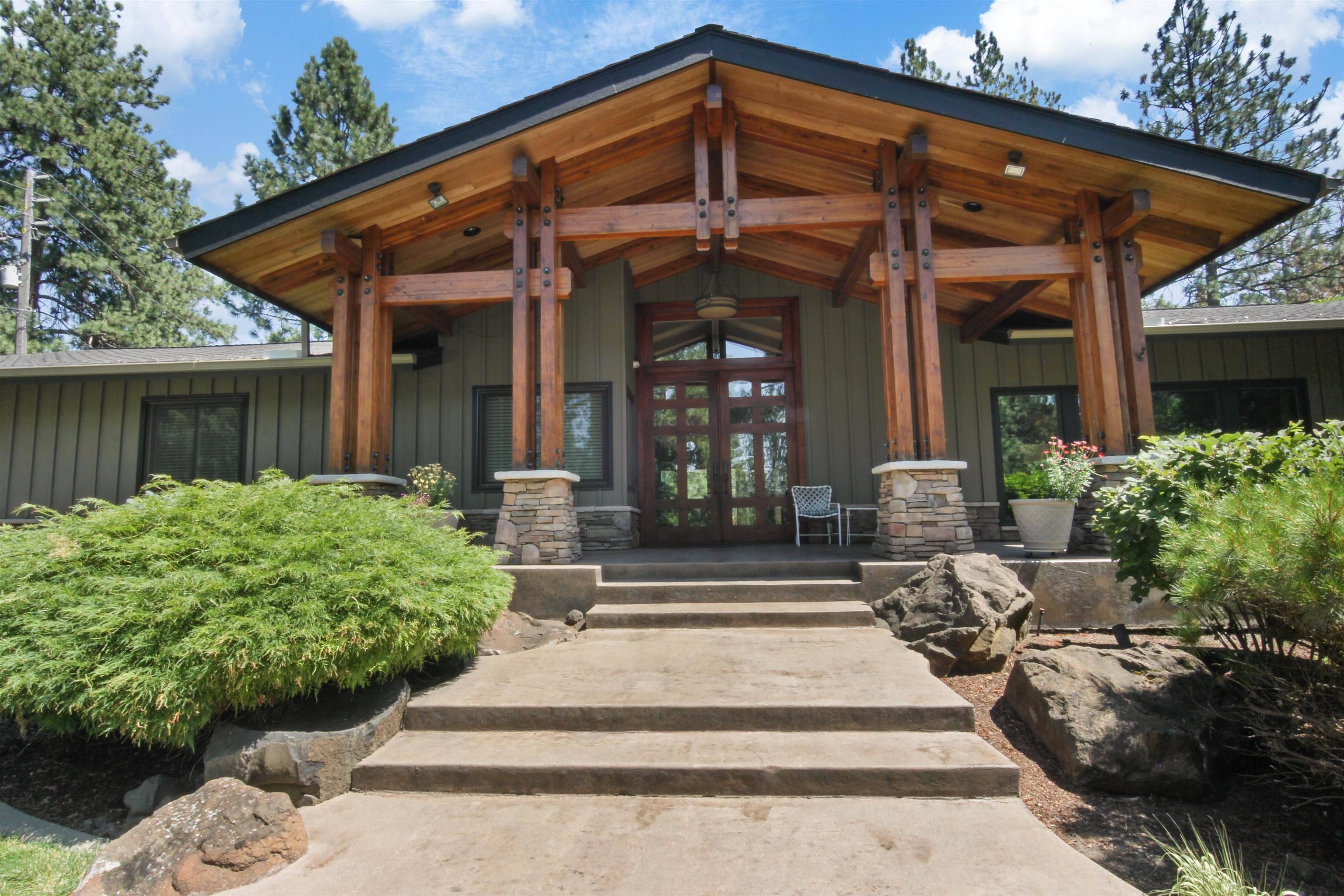 2119 S HELENA St, Spokane, WA 99203