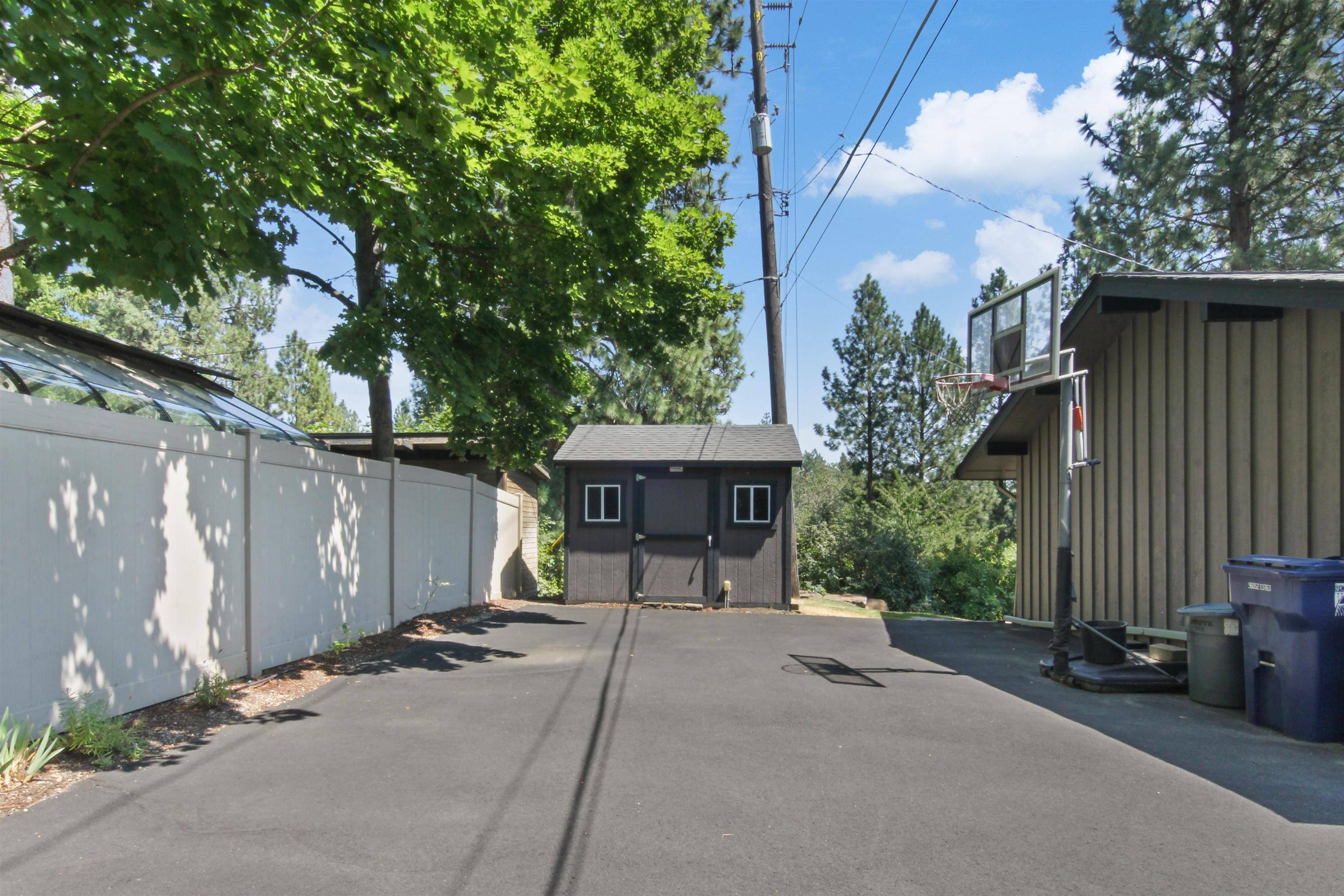 2119 S HELENA St, Spokane, WA 99203