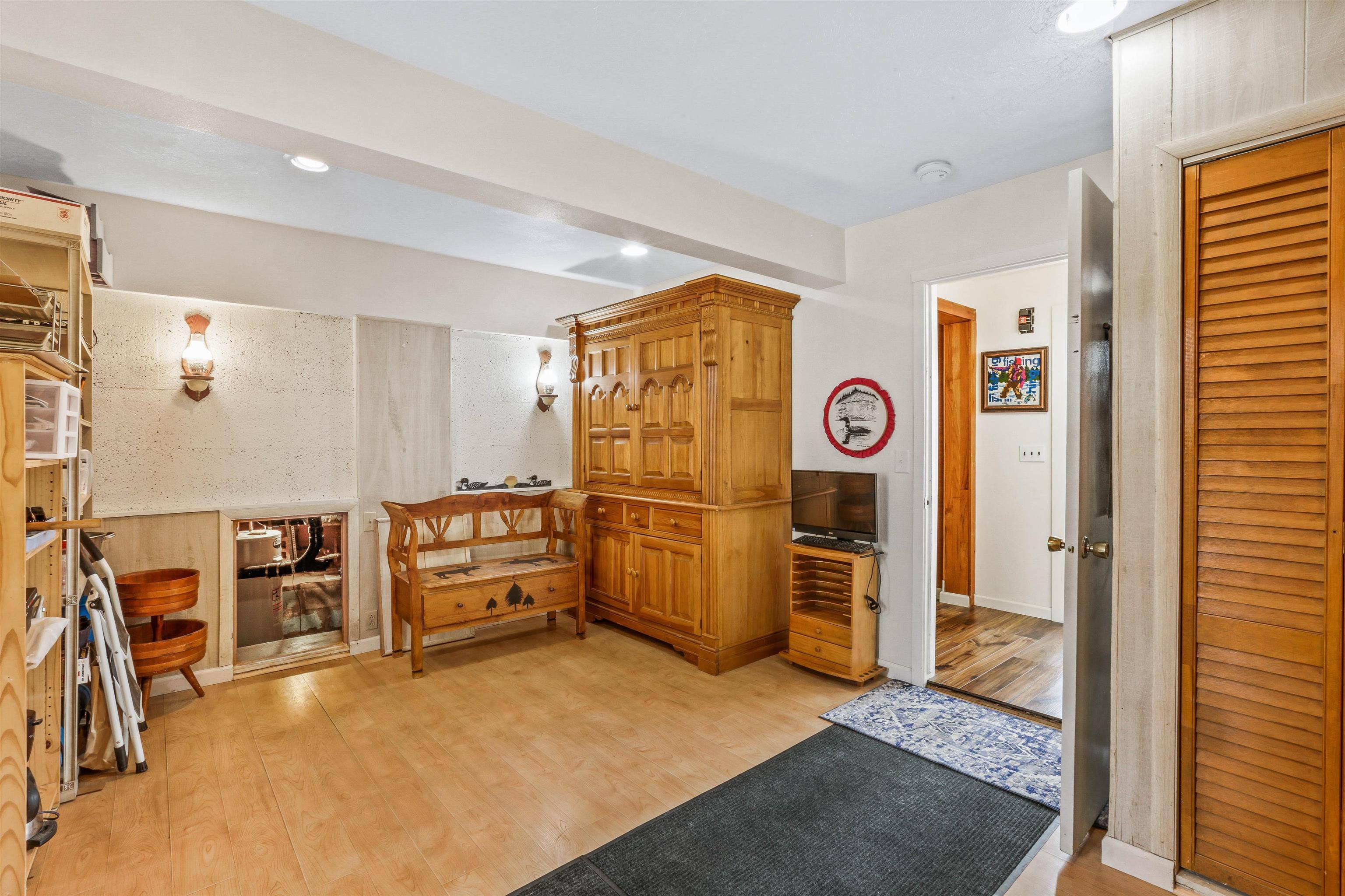 40540 Lakeside Rd, Loon Lake, WA 99148