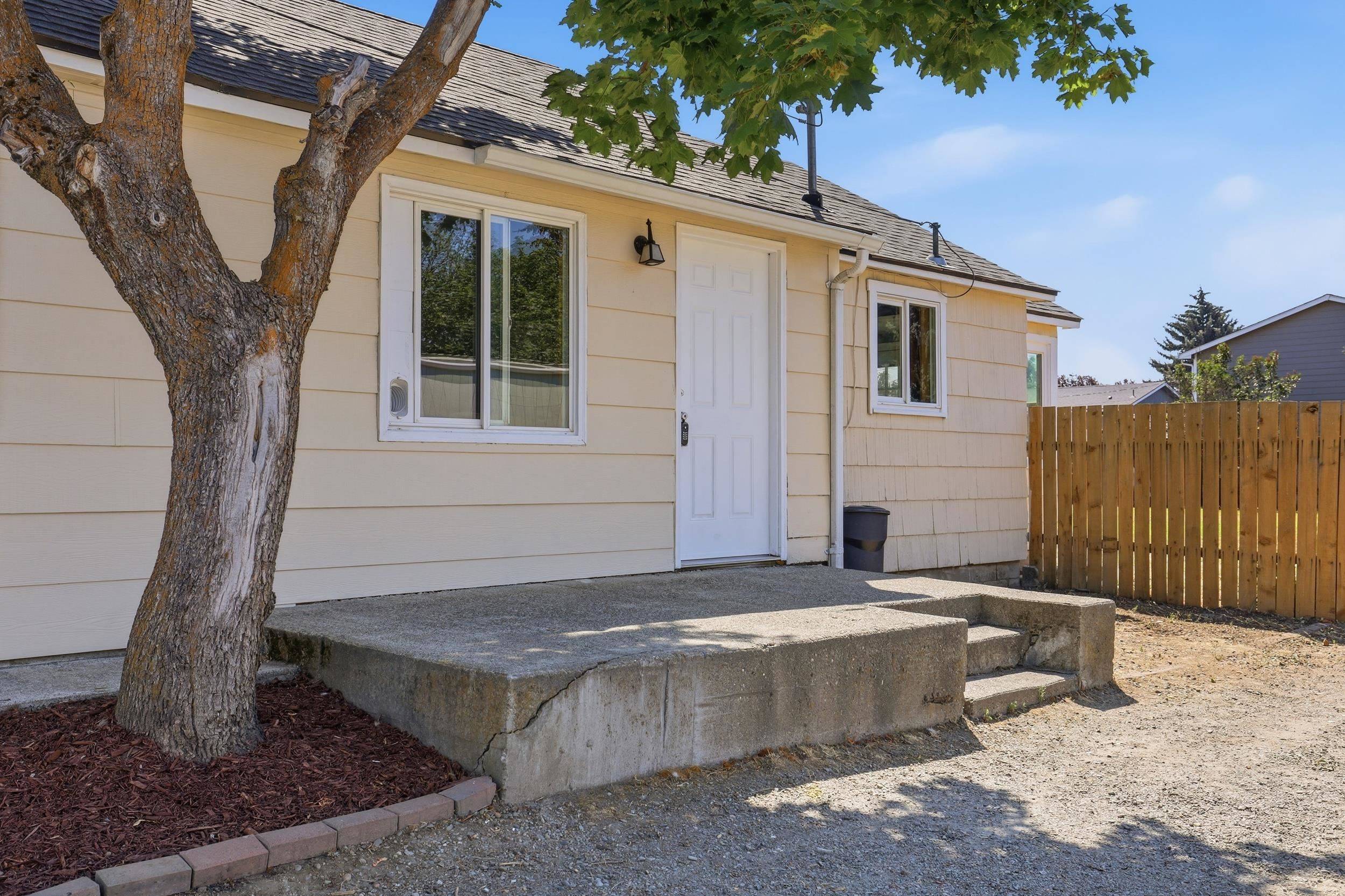 11122 E Broadway Ave, Spokane Valley, WA 99206