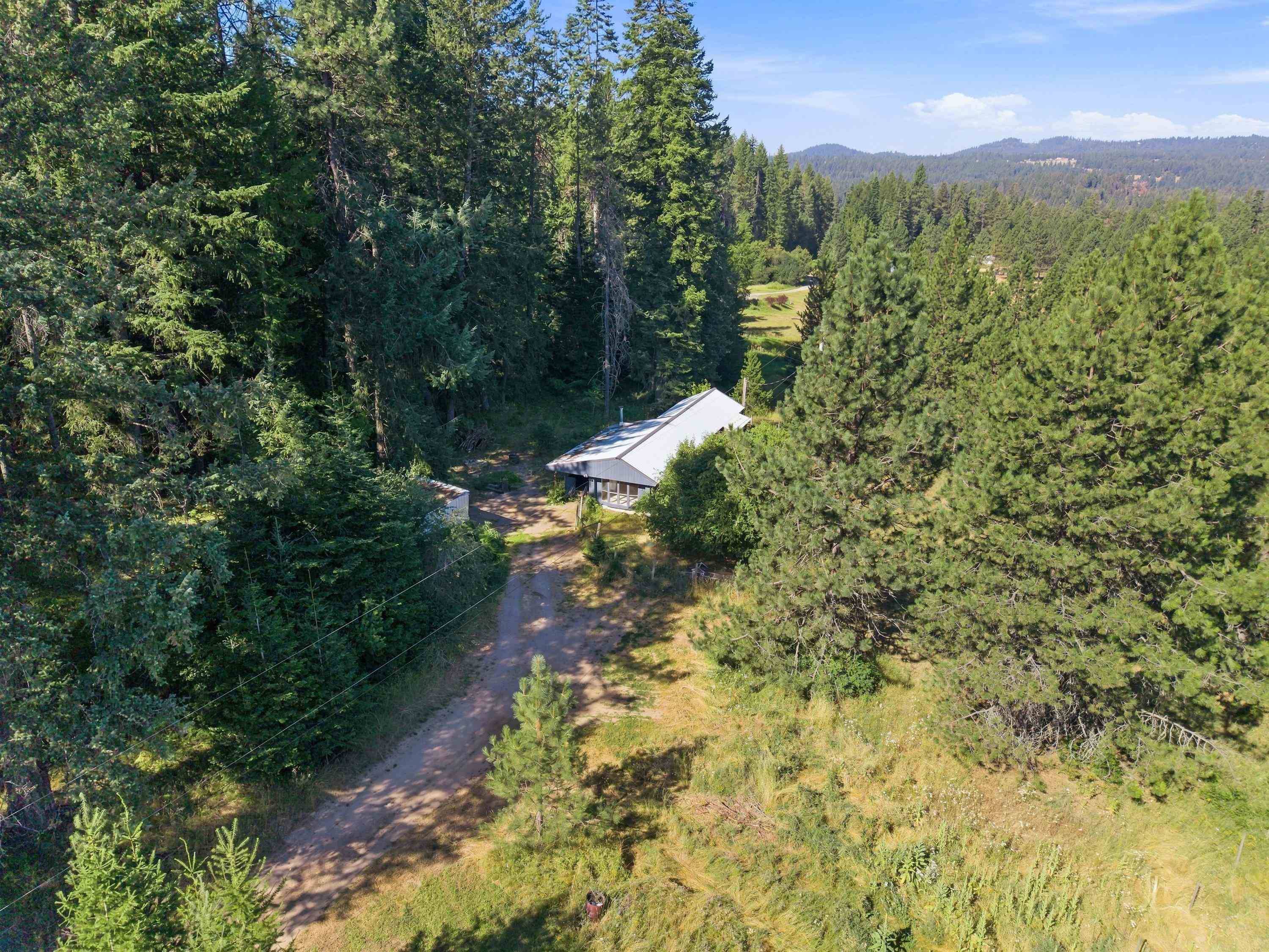 2132 Nicholson Rd, Elk, WA 99009