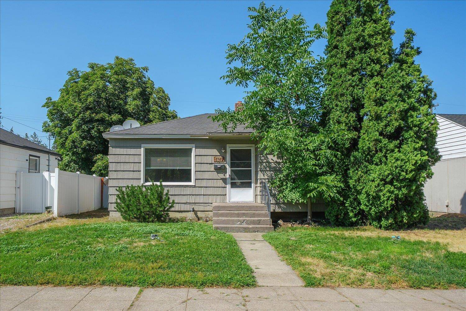 1317 E 33rd Ave, Spokane, WA 99203