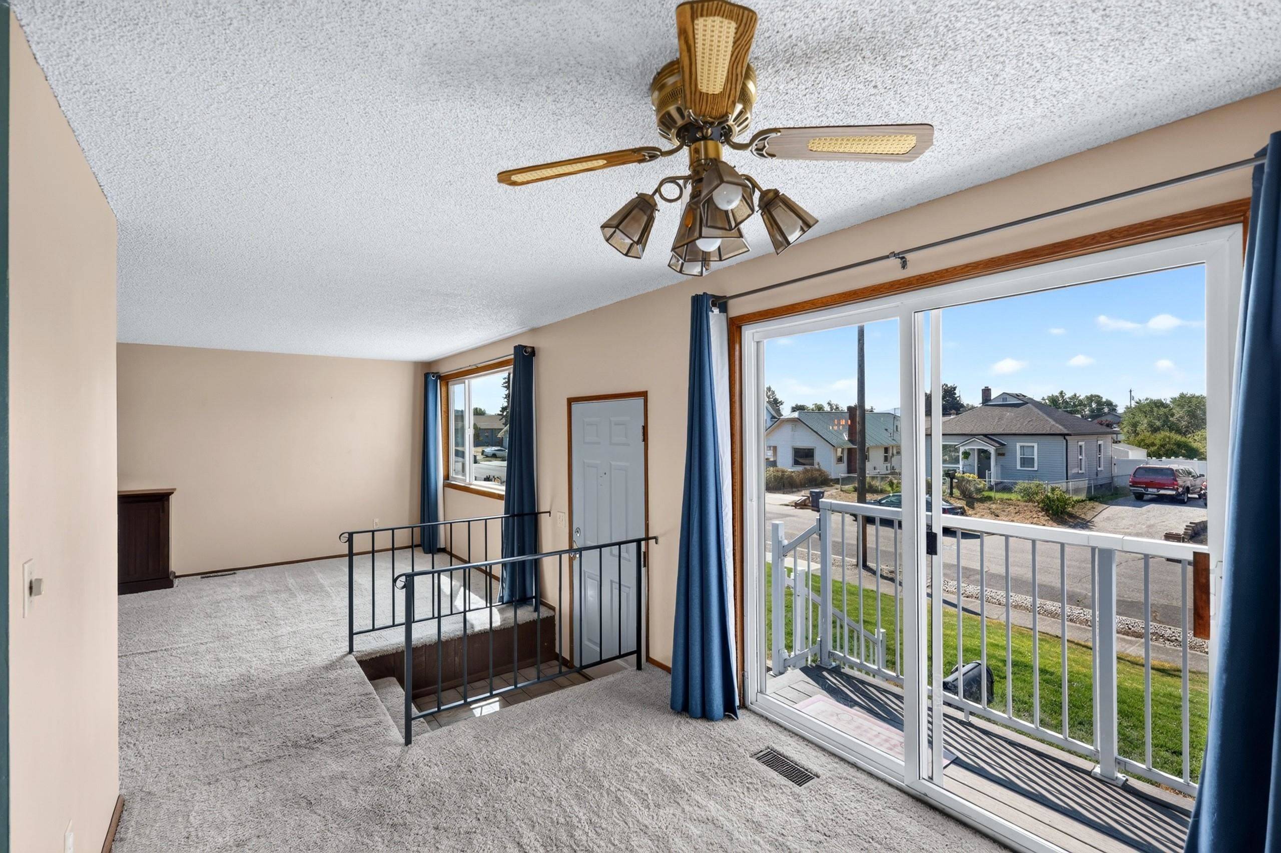 1927 E Hoffman Ave, Spokane Valley, WA 99207-0000