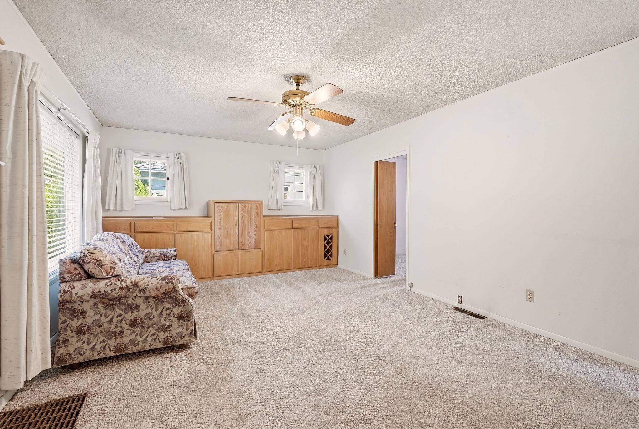 421 E Courtland Ave, Spokane, WA 99207