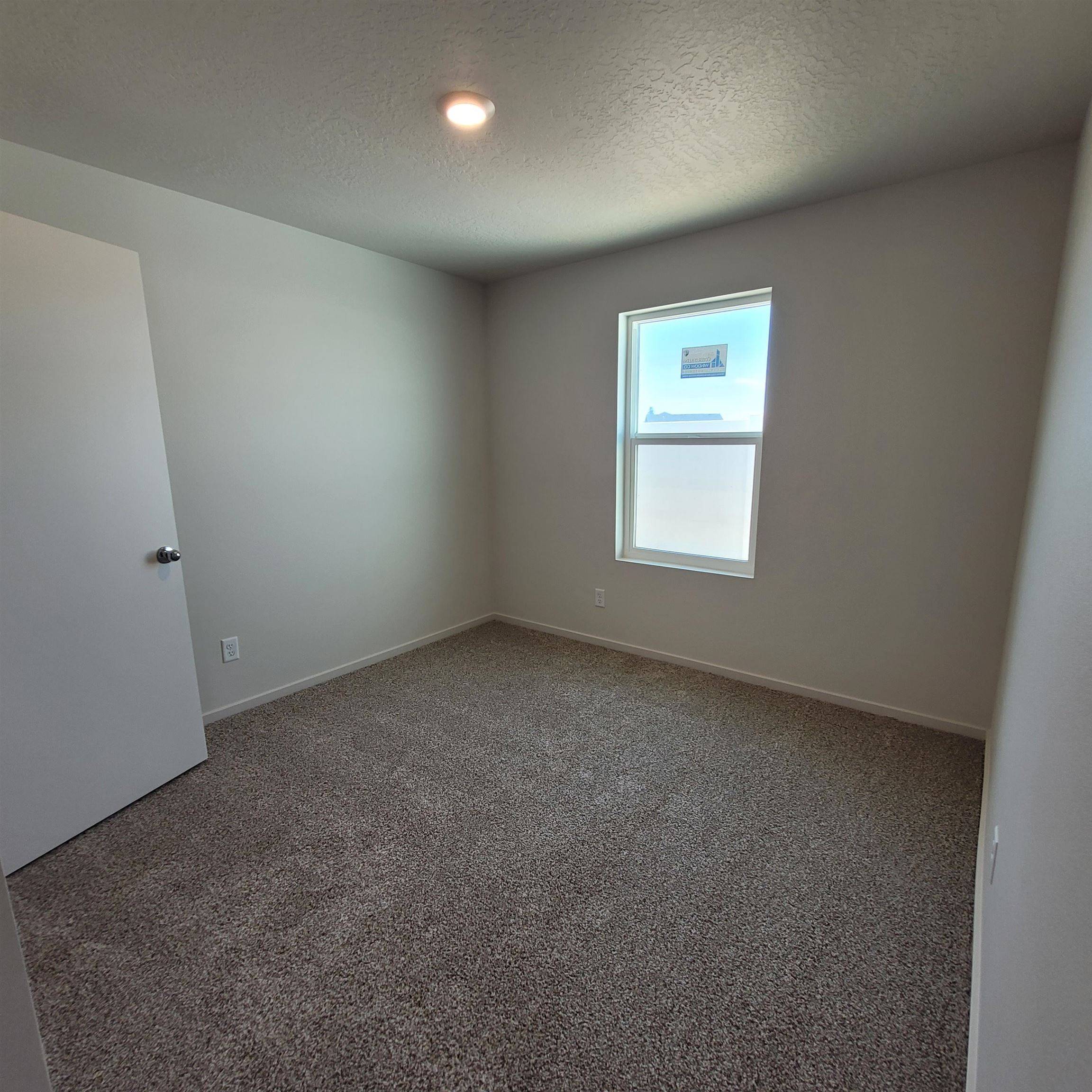112 S Pippin Ave, Deer Park, WA 99006