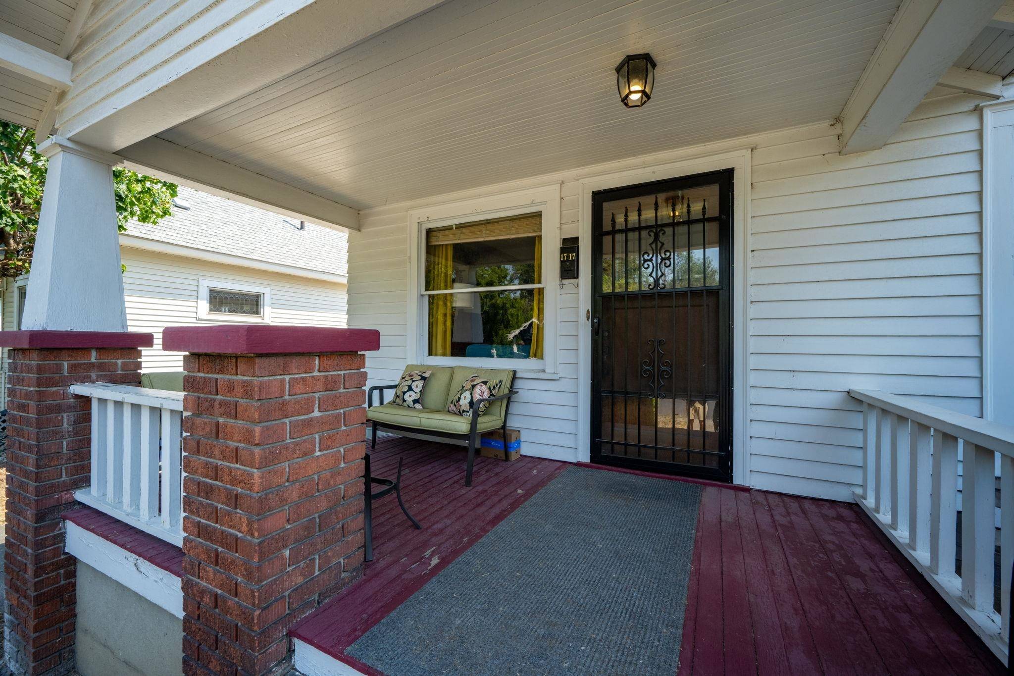 1717 W Cleveland Ave, Spokane, WA 99205