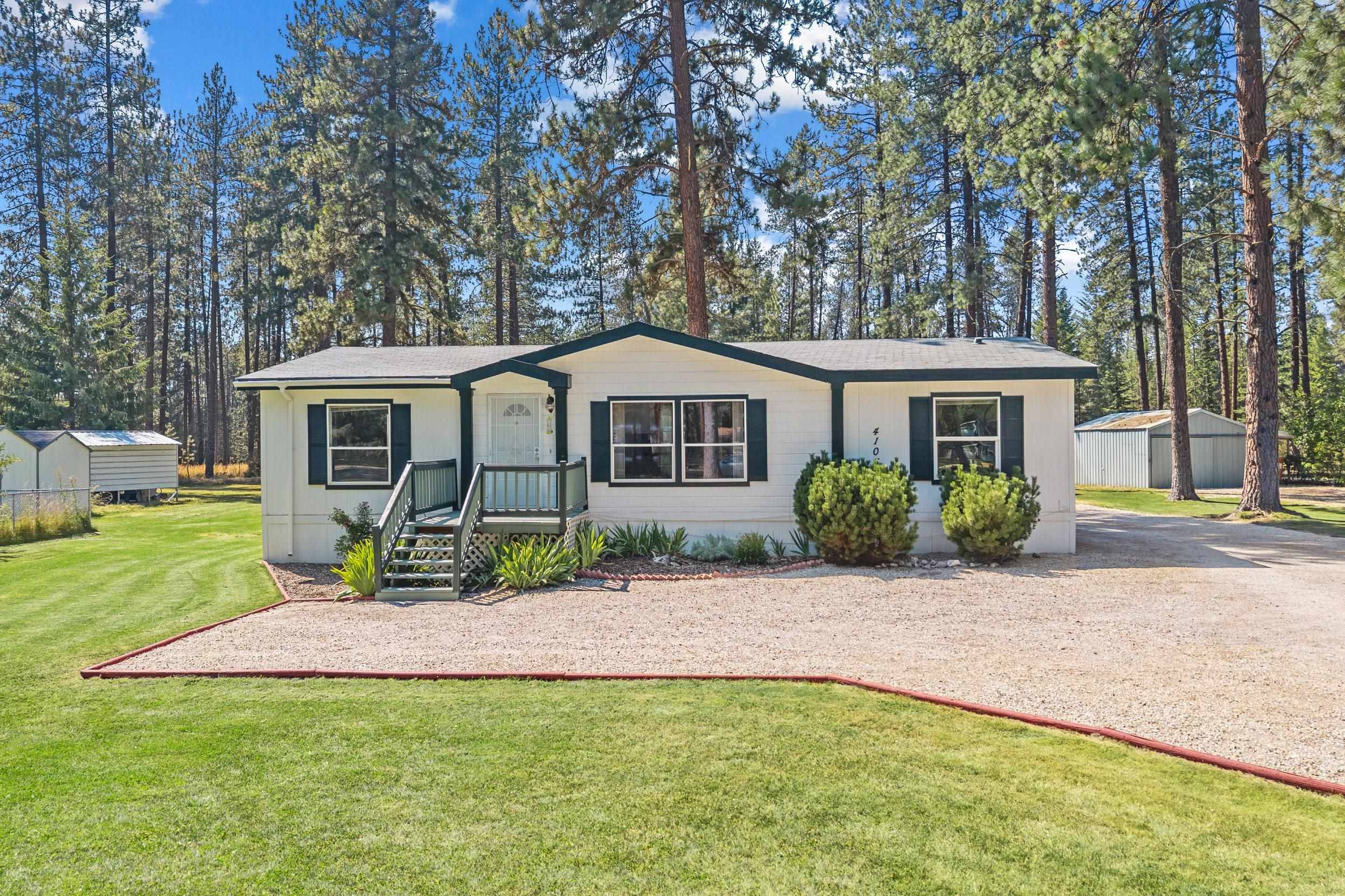 4105 Swallows Rd, Loon Lake, WA 99148