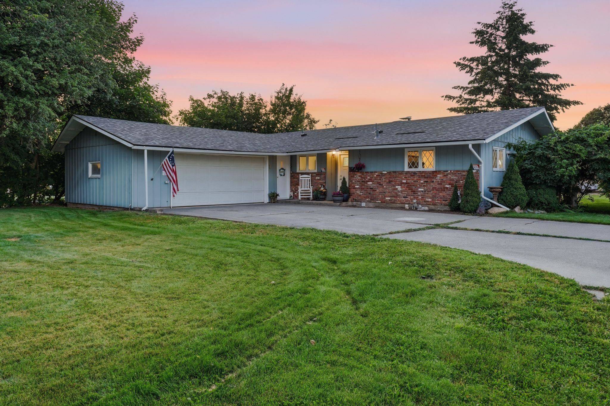 16423 E Valleyway Ave, Spokane Valley, WA 99037