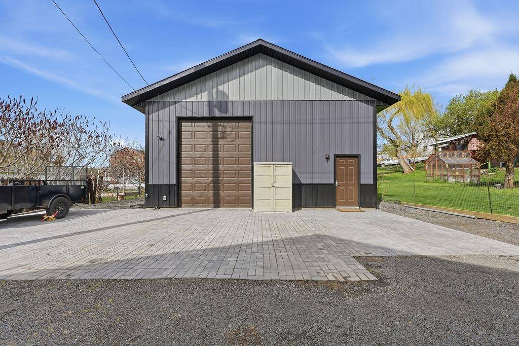 424 N Sheridan St, Tekoa, WA 99033