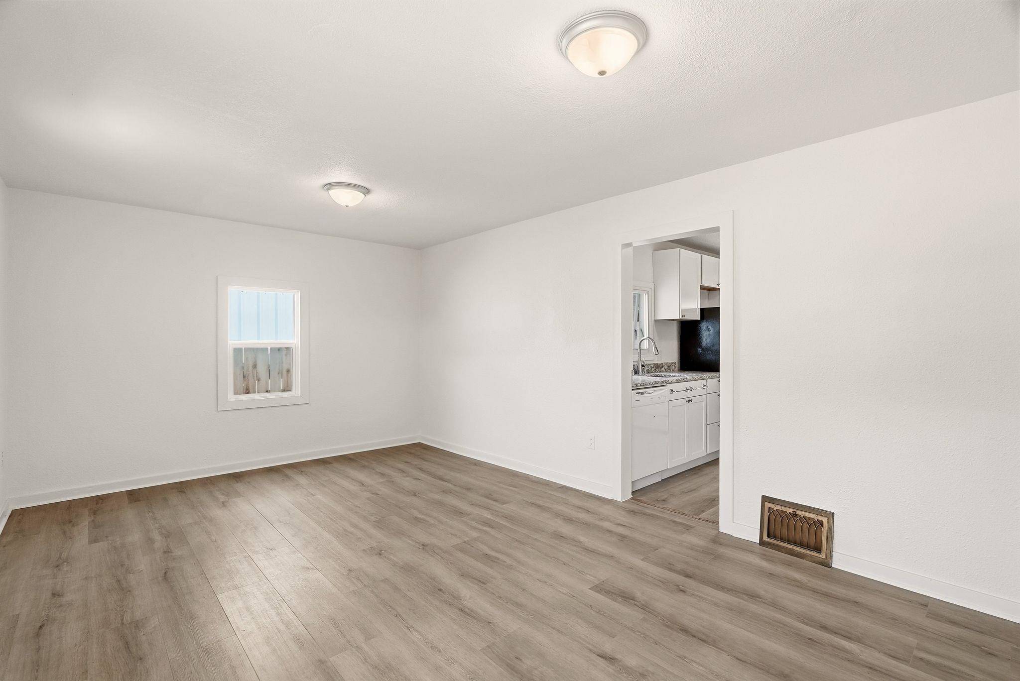 3924 N Madison St, Spokane, WA 99205