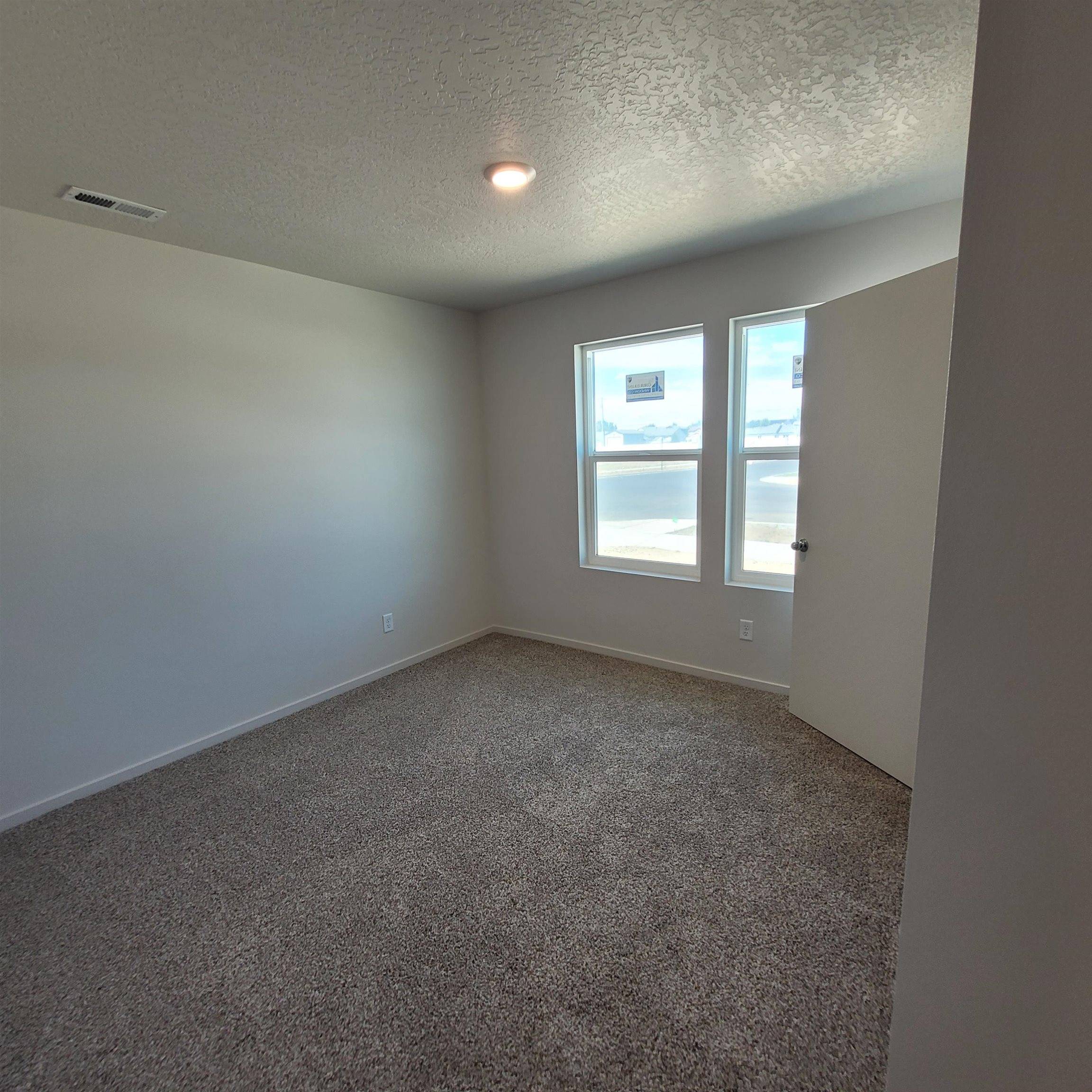 1517 E A St, Deer Park, WA 99006