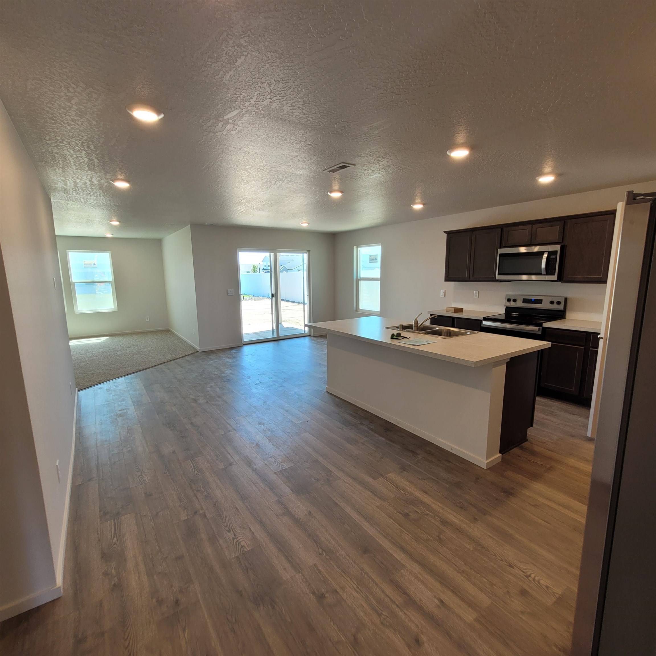 1517 E A St, Deer Park, WA 99006