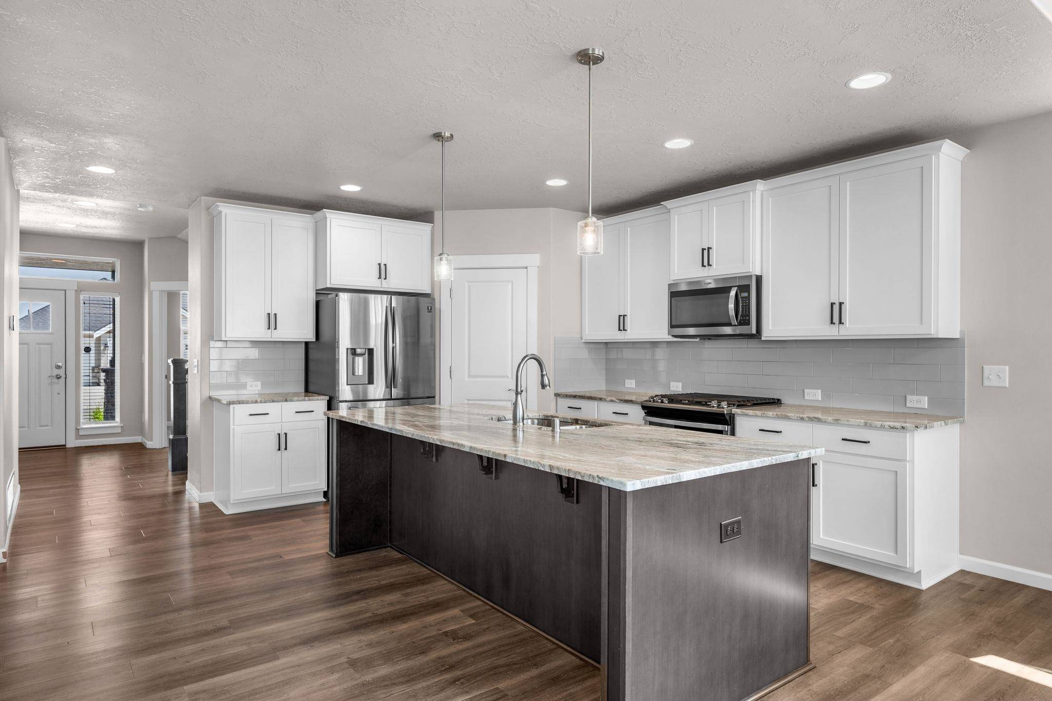 1229 S Greenacres Ct, Greenacres, WA 99016