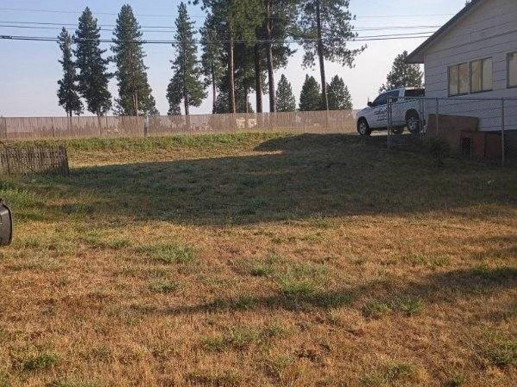 1300 W 1st Ave, Newport, WA 99156