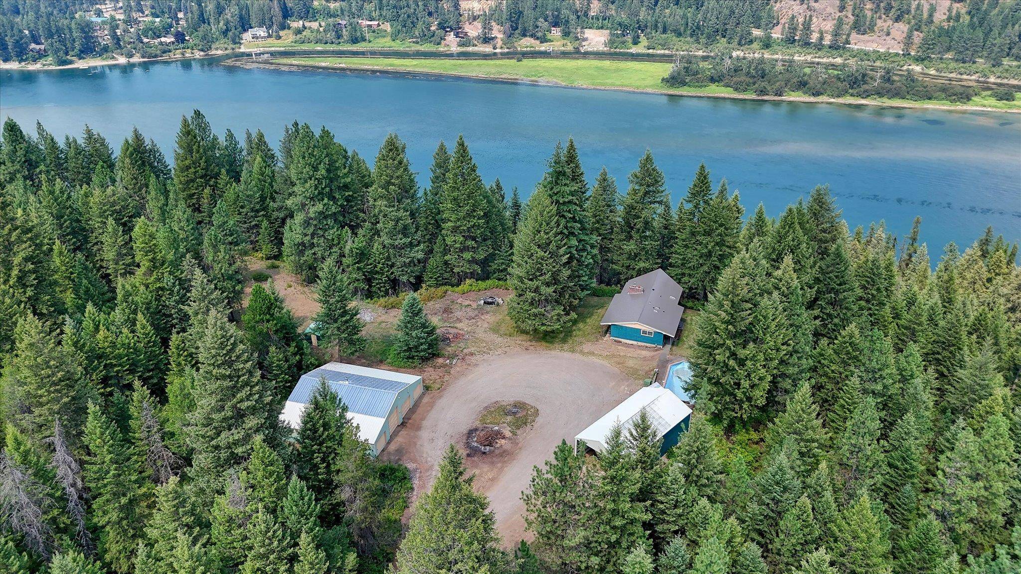 433421 SR-20 Hwy, Newport, WA 99156