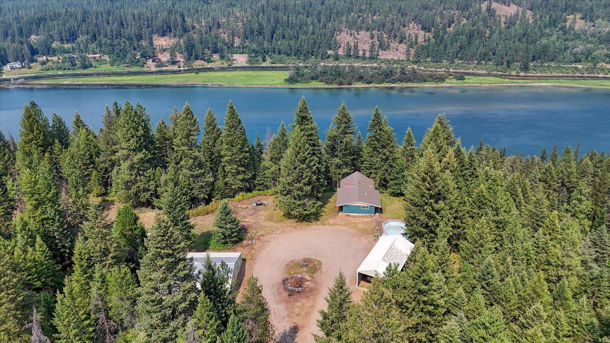 433421 SR-20 Hwy, Newport, WA 99156