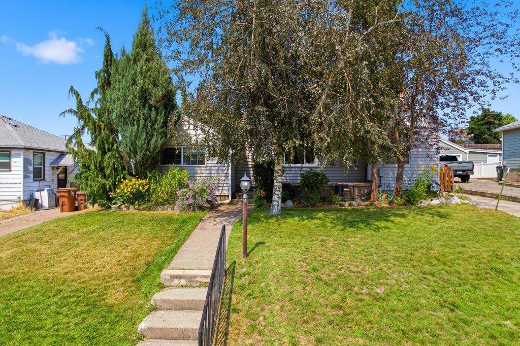 2804 W LONGFELLOW AVE. Ave, Spokane, WA 99205
