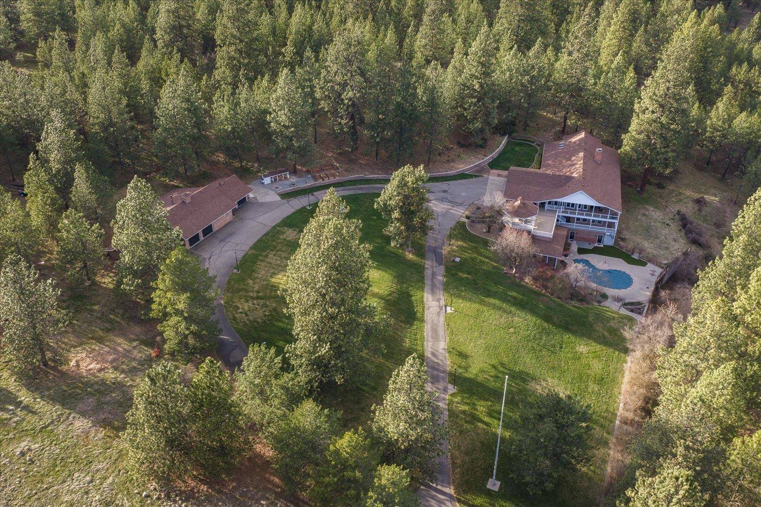 2012 S Molter Rd, Liberty Lake, WA 99019