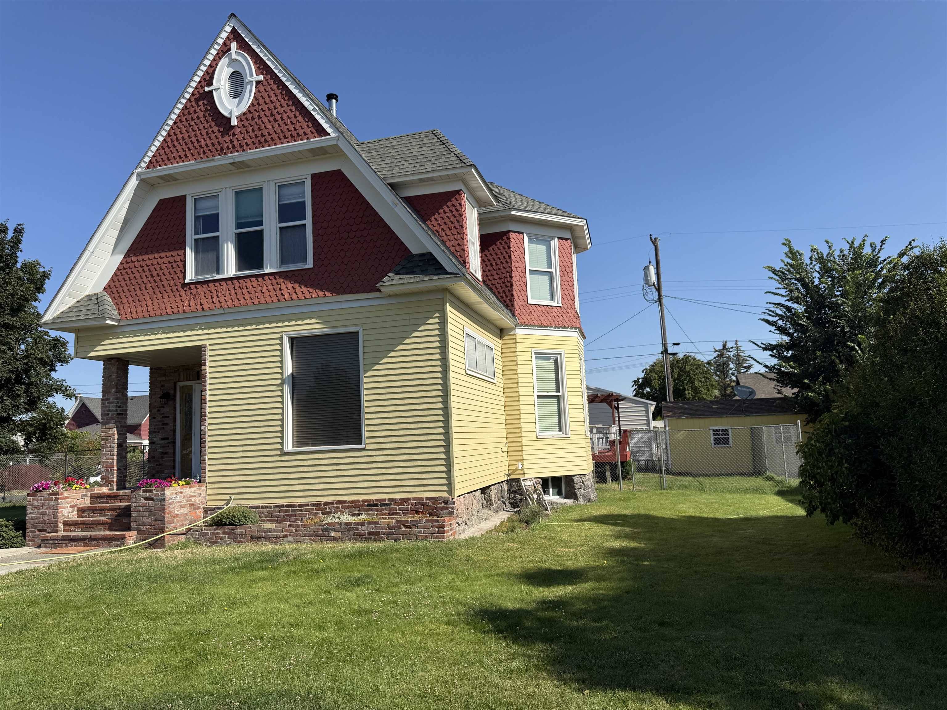 520 Marshall St, Davenport, WA 99122