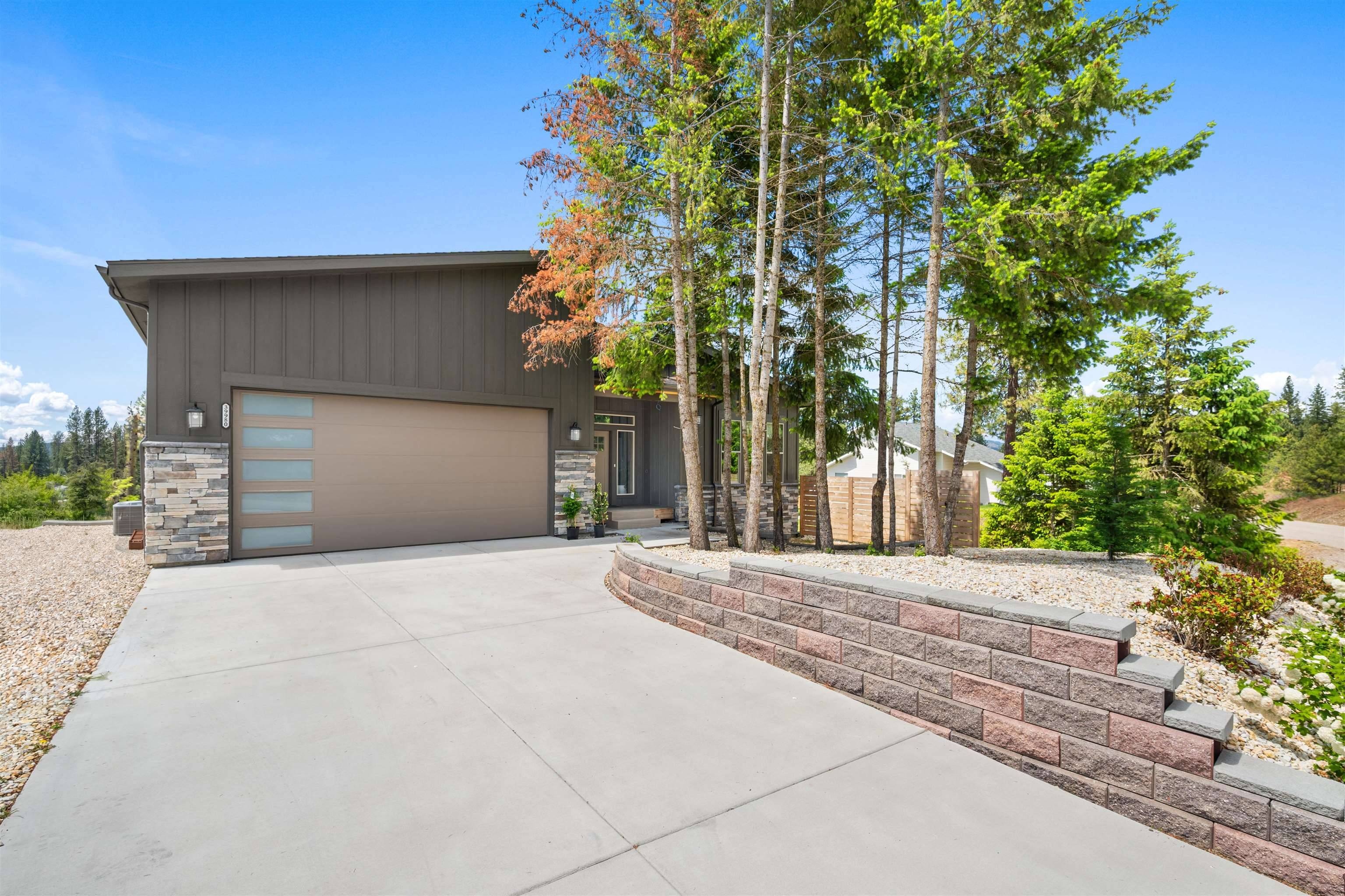 39980 Lake Summit Dr, Loon Lake, WA 99148