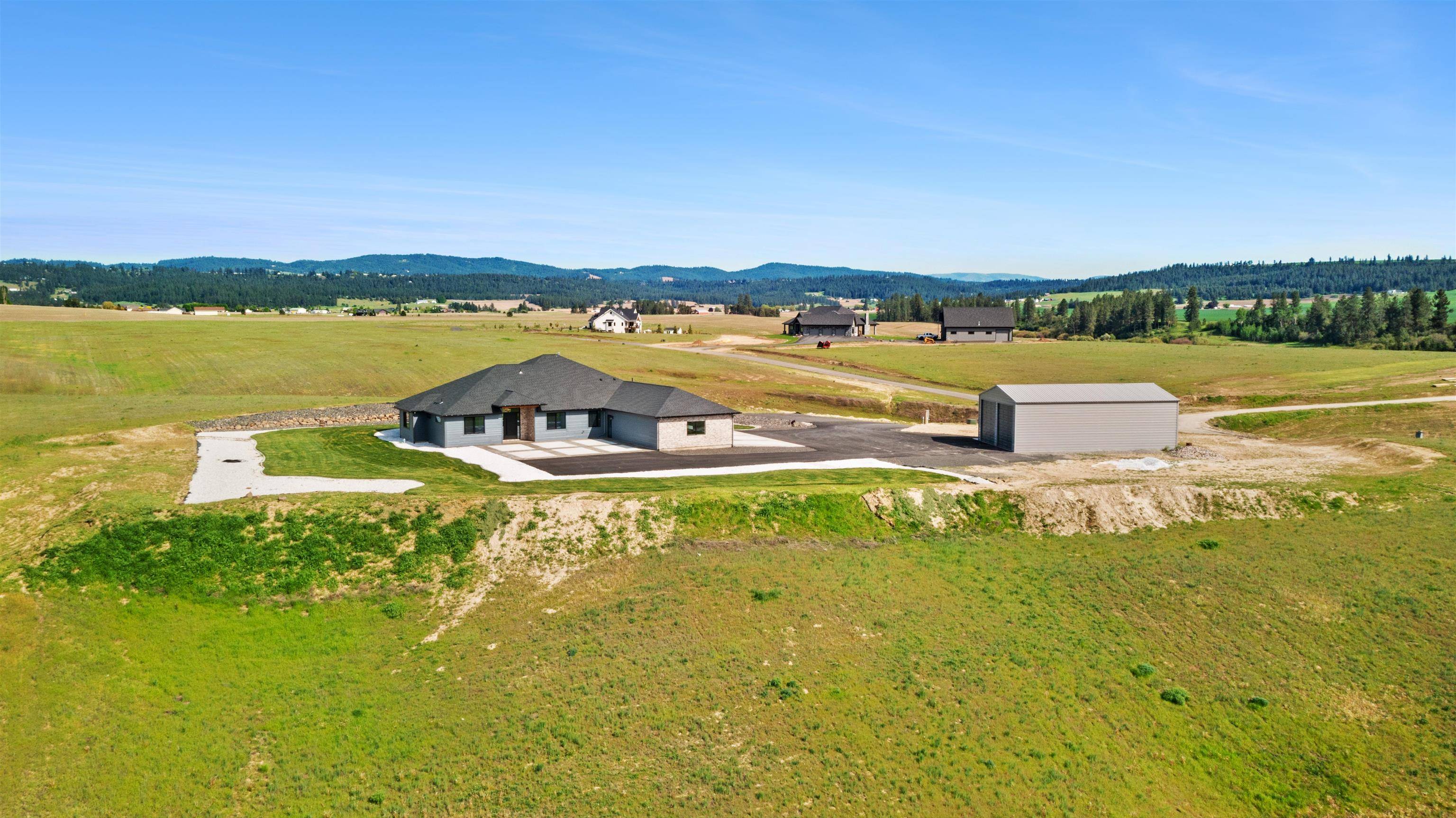 13790 N Bruce Rd, Mead, WA 99021