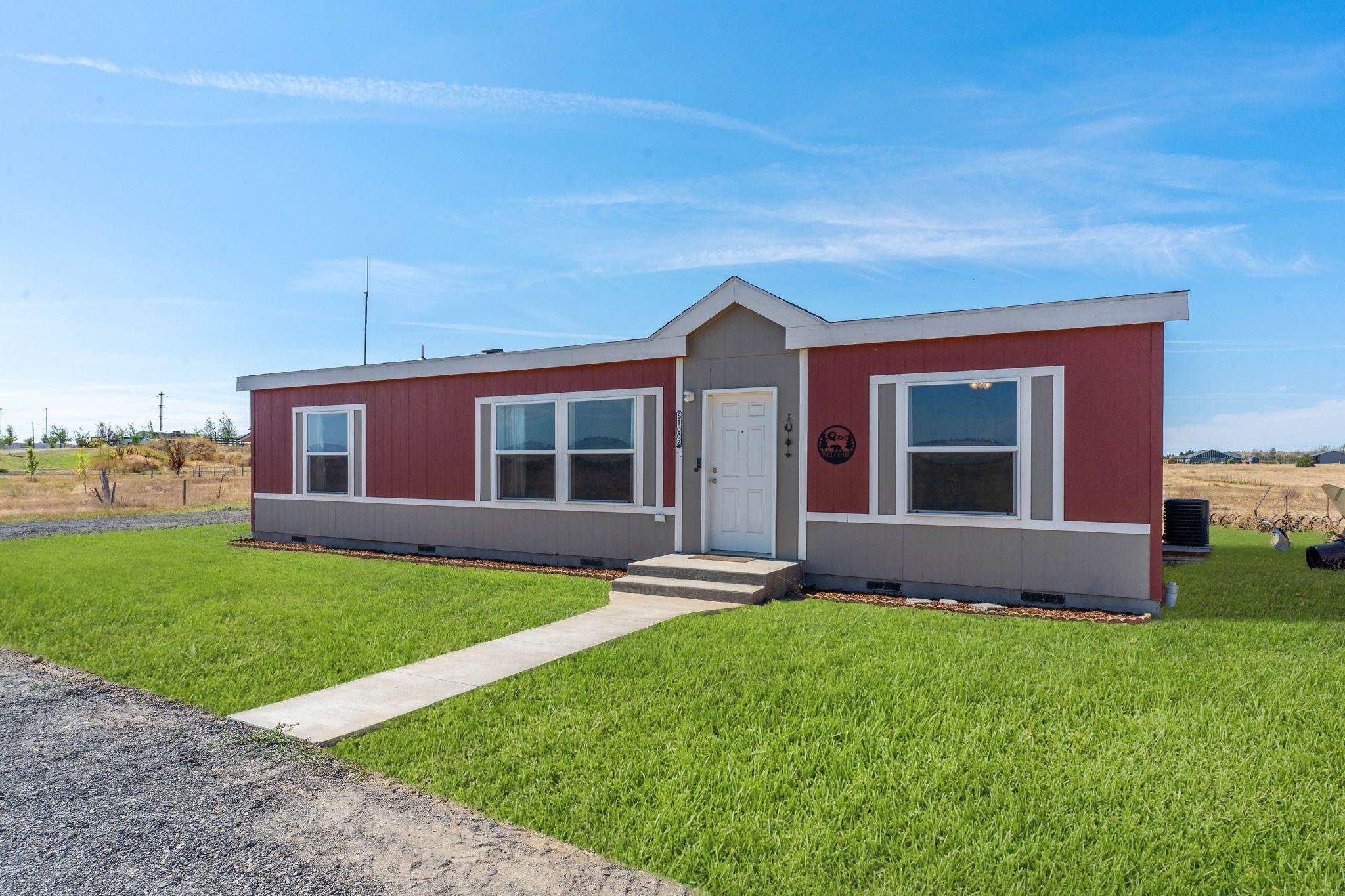 1002 S Dover Rd, Medical Lake, WA 99022
