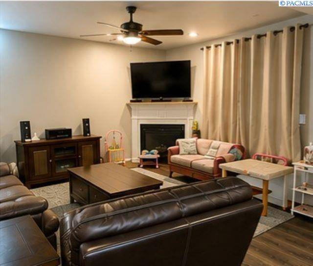 722 S Brockway Dr, Rosalia, WA 99170