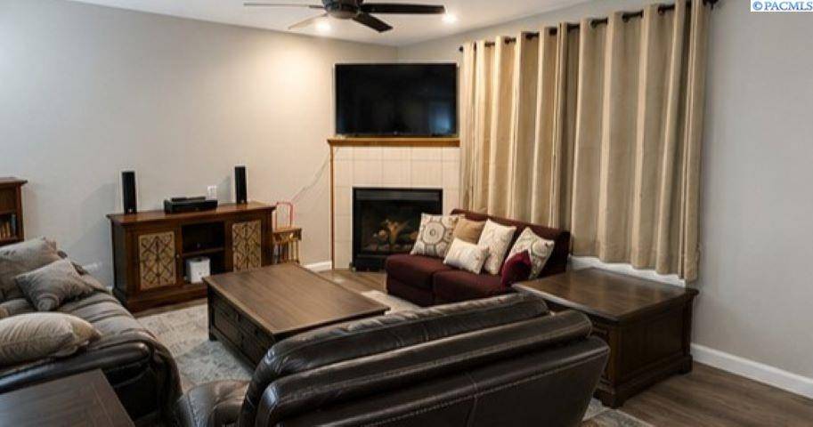 722 S Brockway Dr, Rosalia, WA 99170