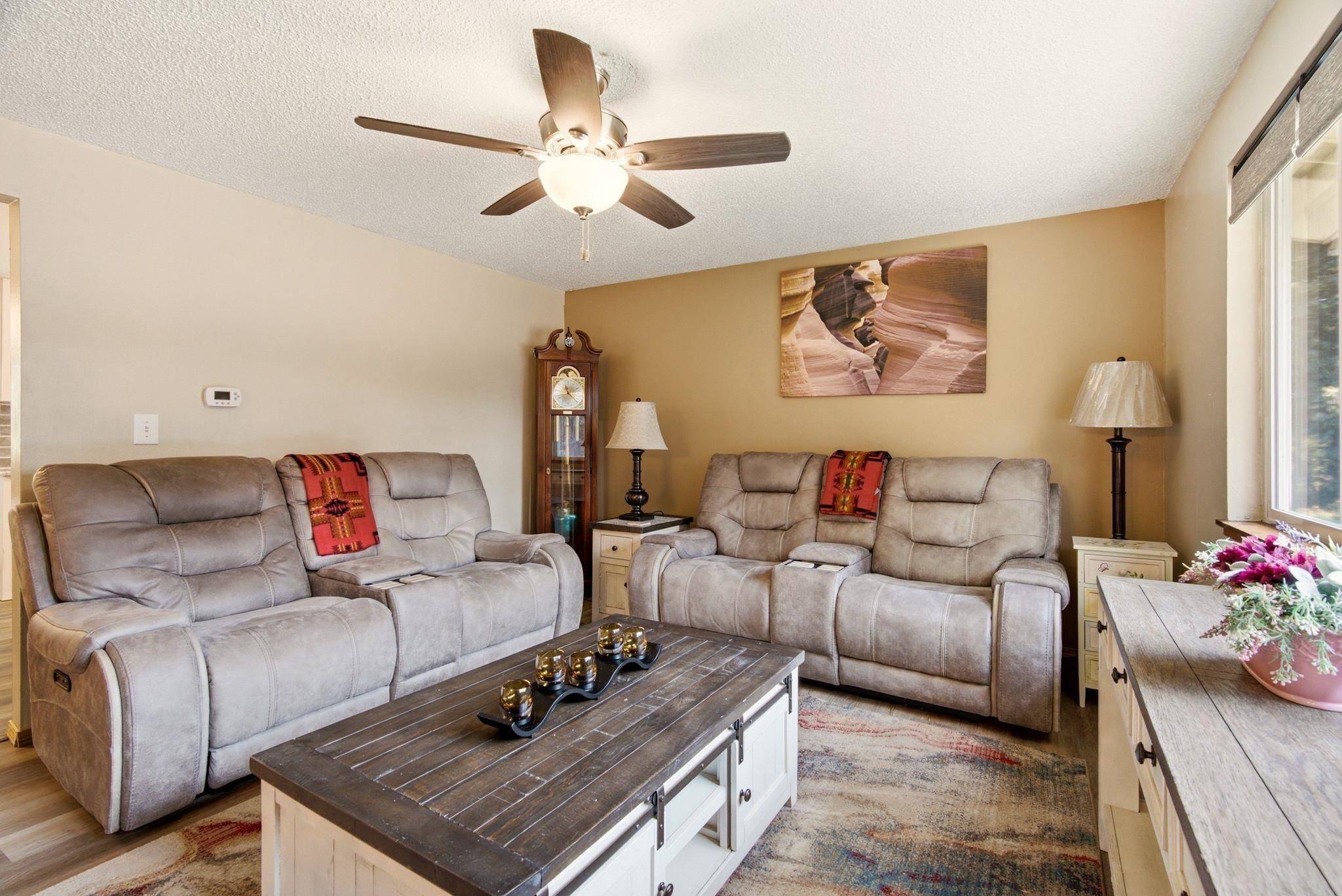 415 N Silver Lake Ave, Medical Lake, WA 99022