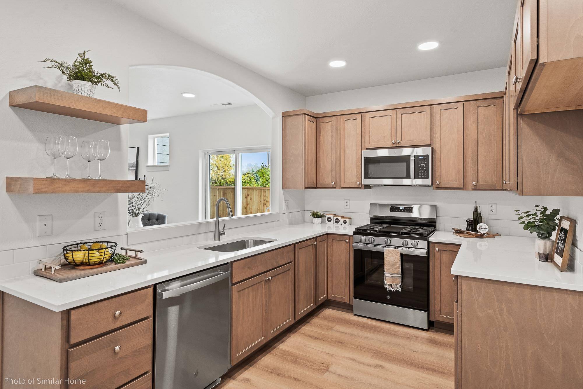 226 N Viewmont Ct #Canyon, Greenacres, WA 99016