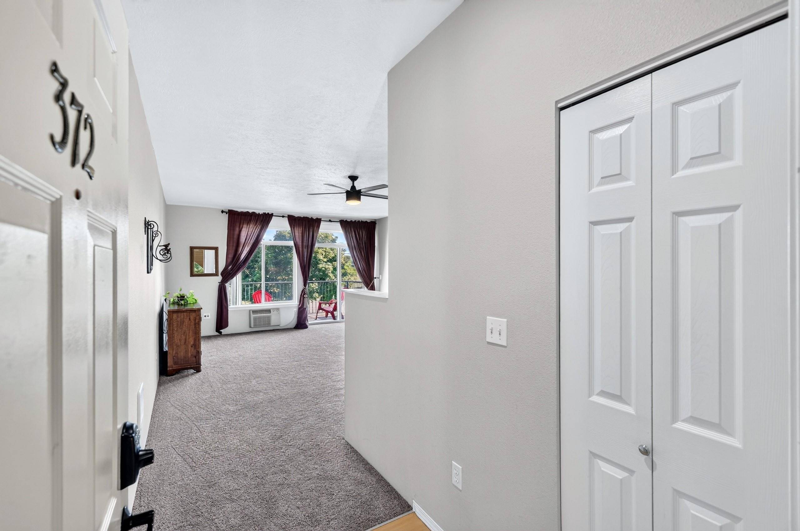 22855 E Country Vista Dr #372, Liberty Lake, WA 99019