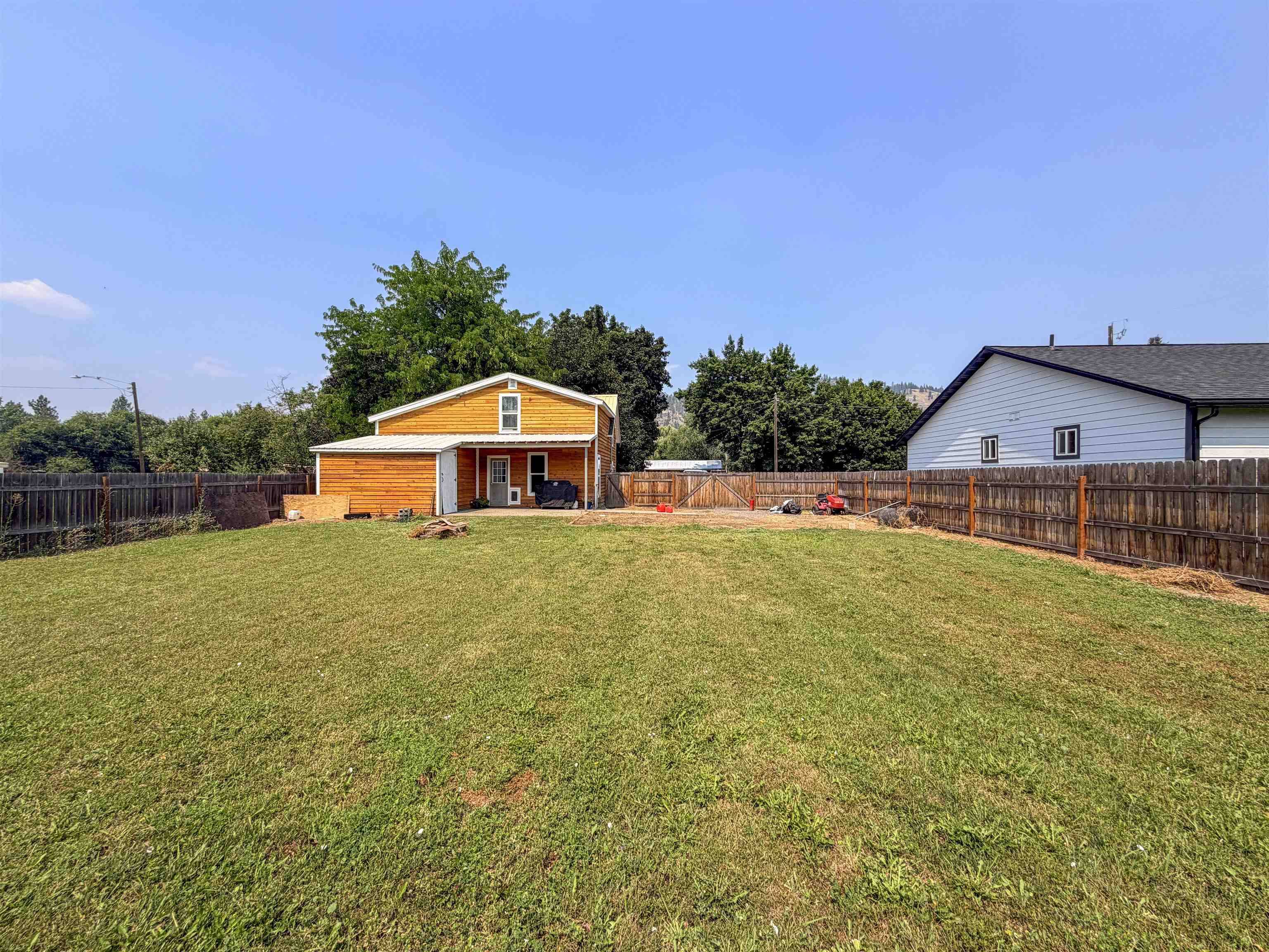 475 W 9th Ave, Kettle Falls, WA 99141