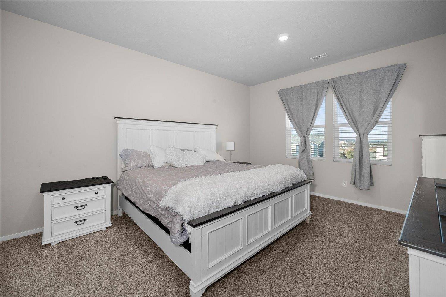 8018 S AVERY Rd, Cheney, WA 99004