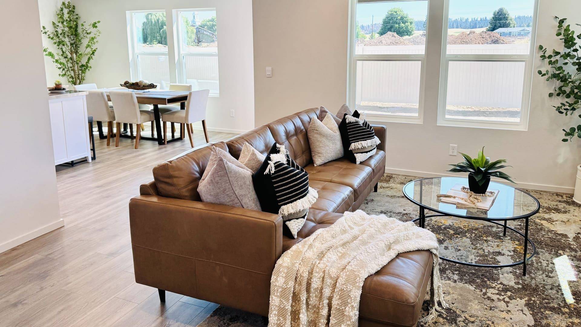 1018 E L St, Deer Park, WA 99006