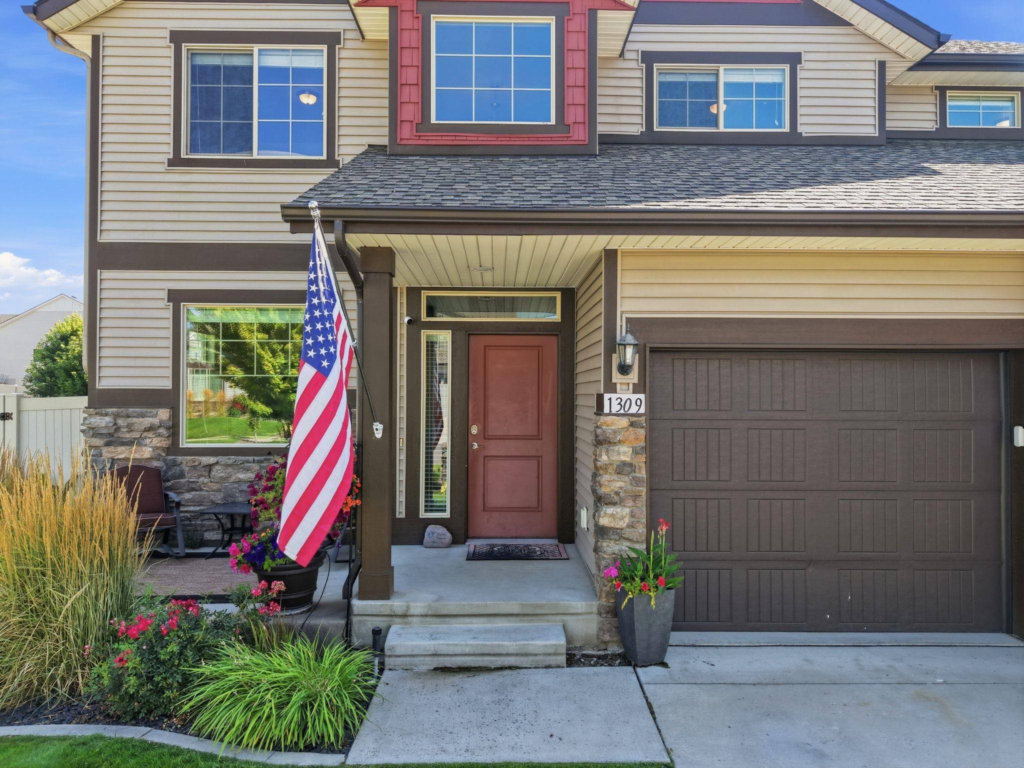 1309 S McMillan Rd, Greenacres, WA 99016