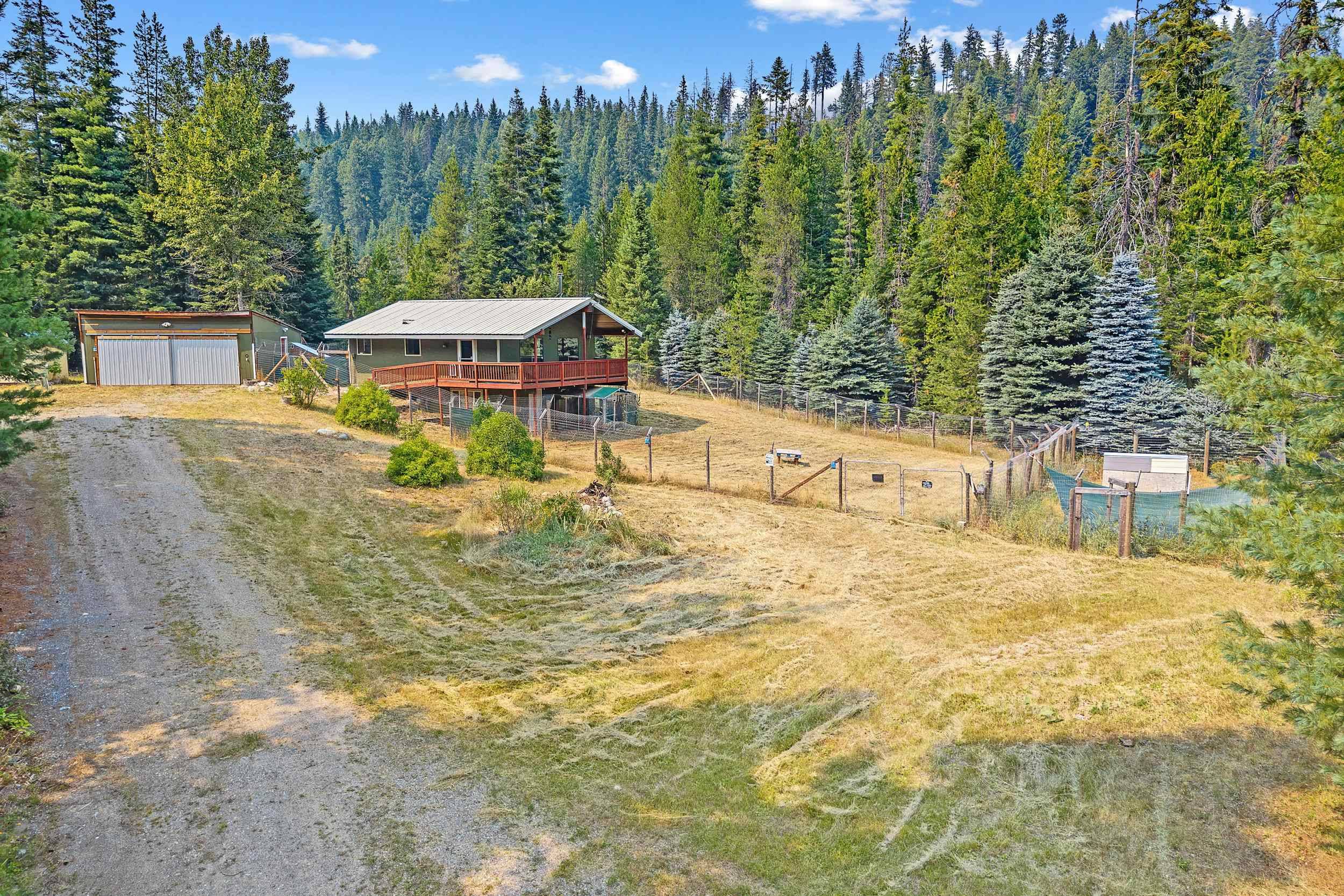 461 Beaver Creek Ln, Metaline, WA 99152