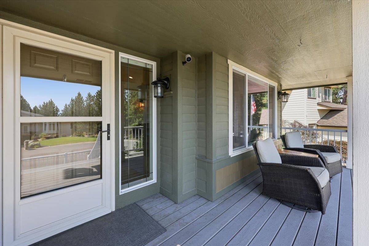 18613 E Laluna Ct, Otis Orchards, WA 99027
