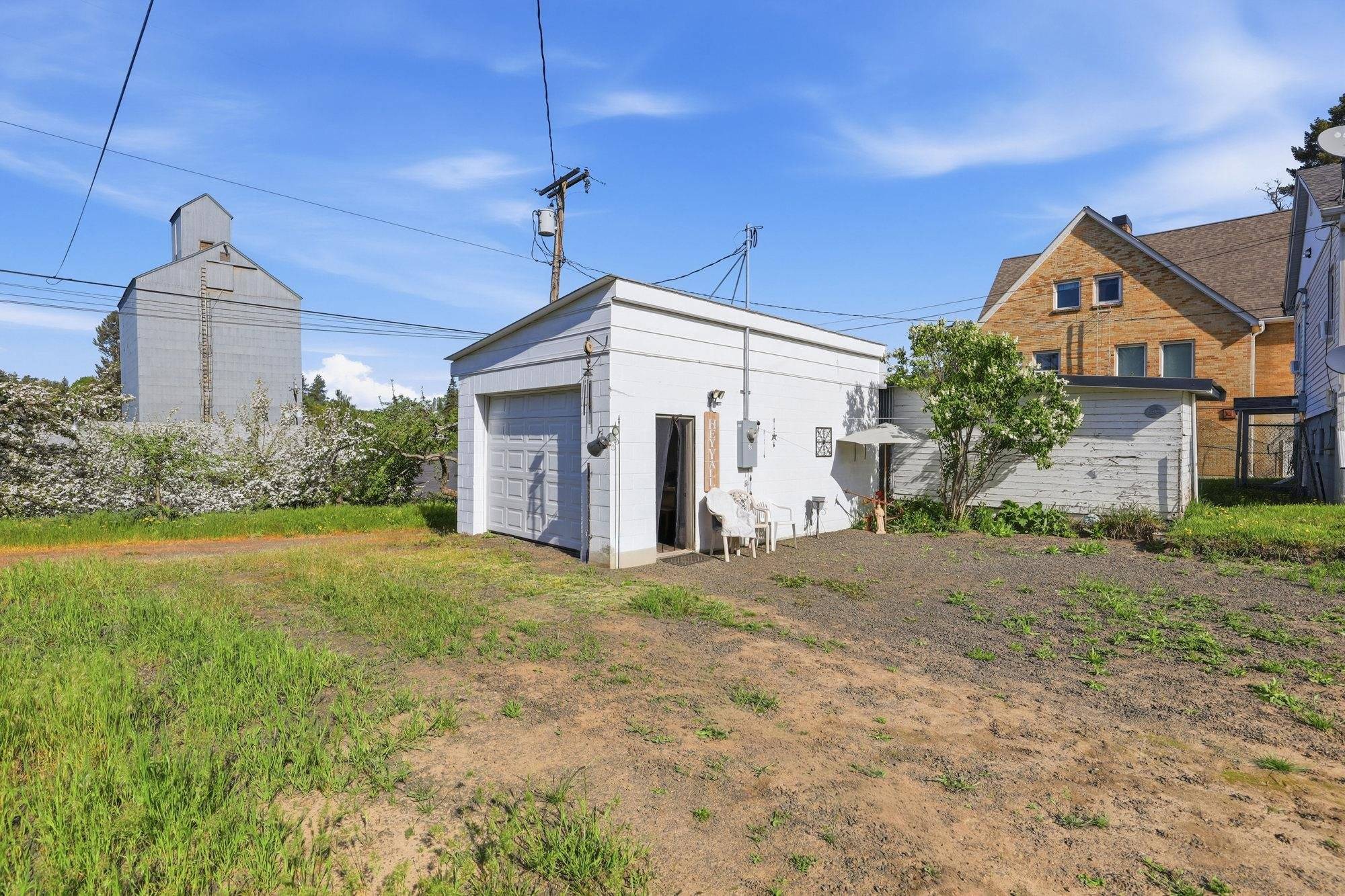 321 S Crosby St, Tekoa, WA 99033