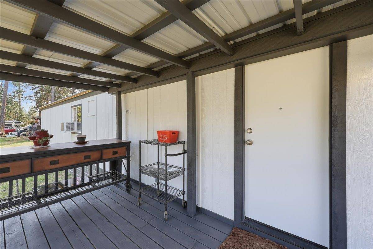 35312 N Newport Hwy #223, Chattaroy, WA 99003