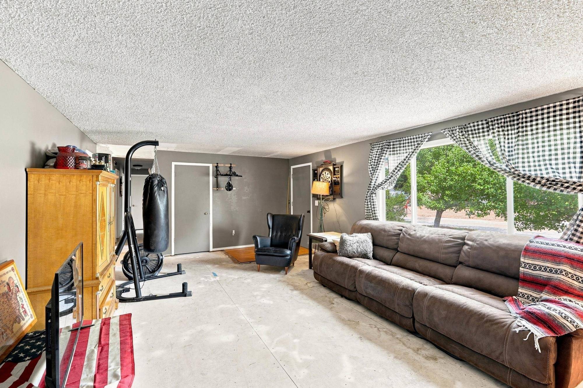 3106 S Bowdish Rd, Spokane Valley, WA 99206