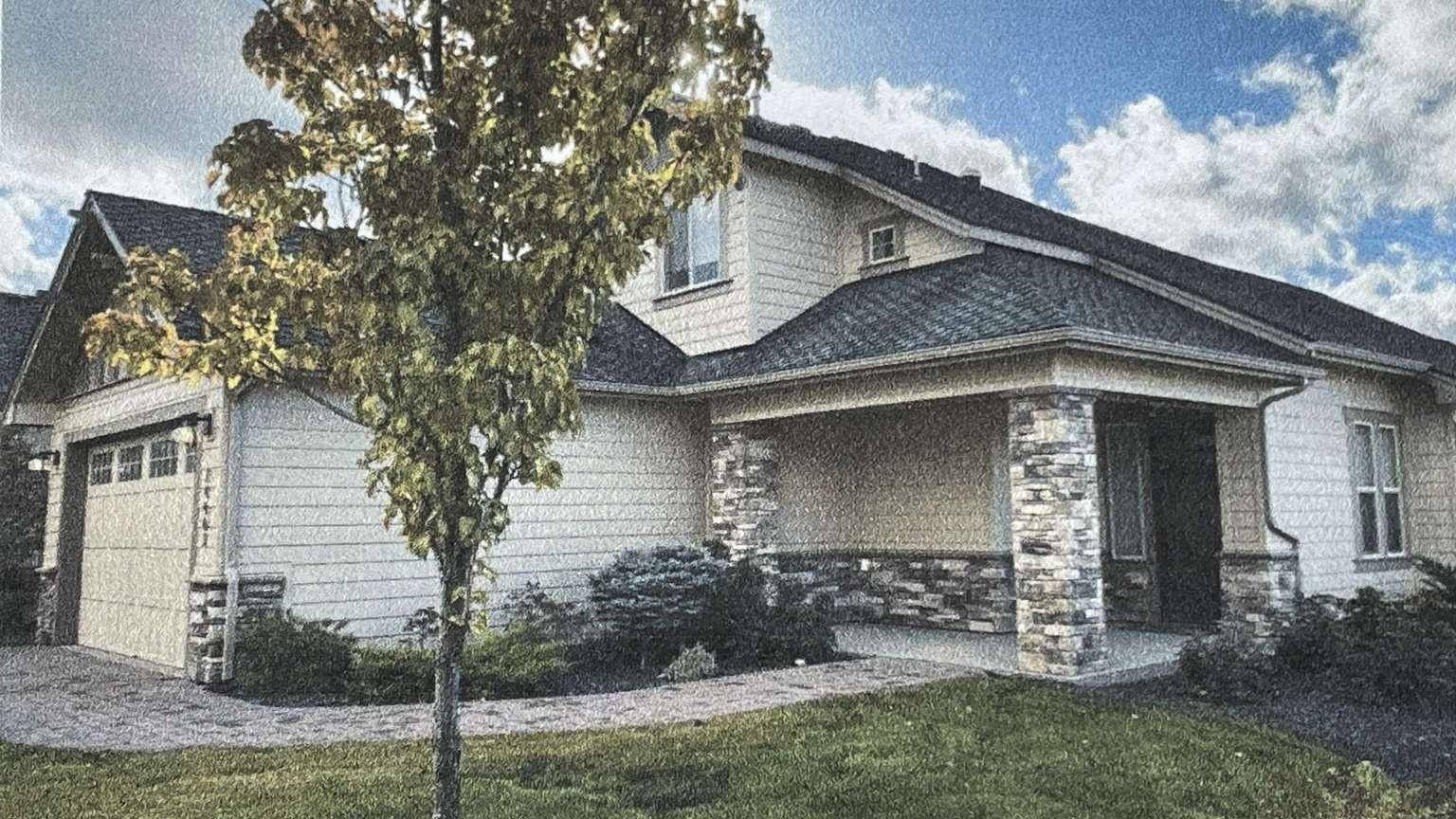 24443 E PINNACLE Ct, Liberty Lake, WA 99019