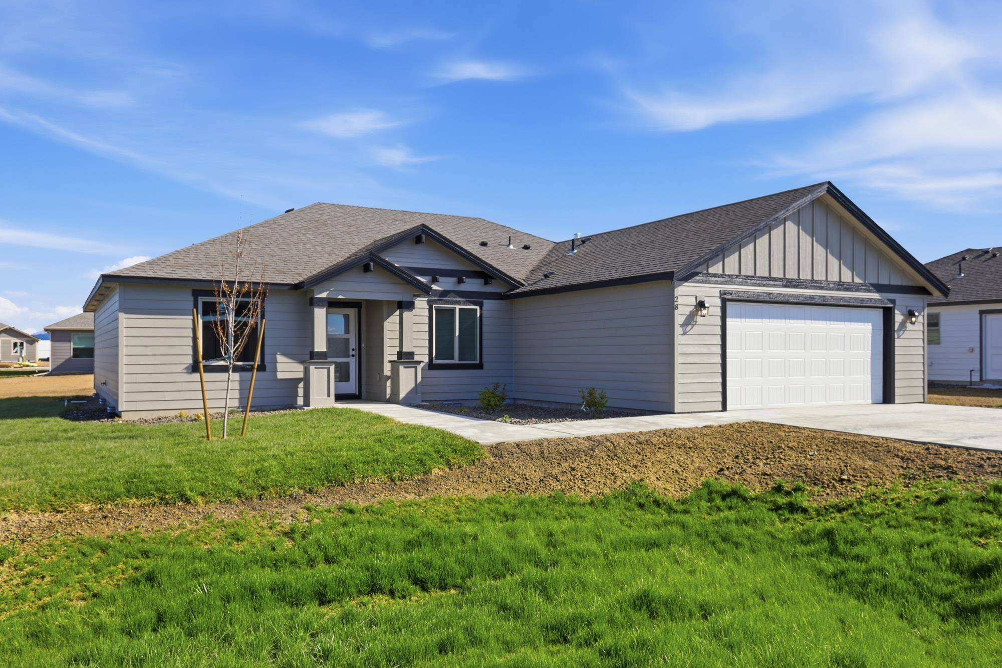 28 W 12th St, Deer Park, WA 99006