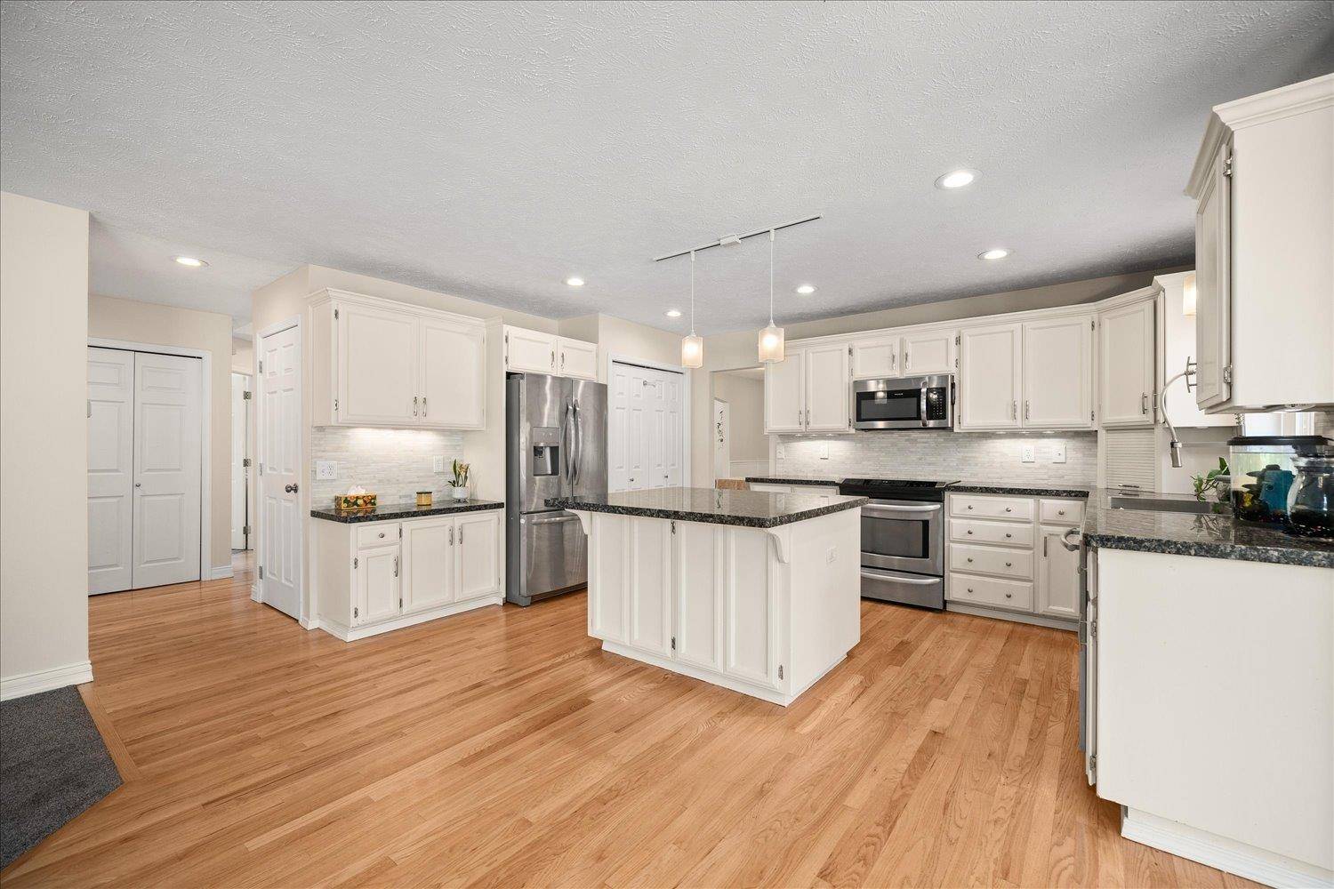 4006 S Sunderland Dr, Spokane Valley, WA 99206