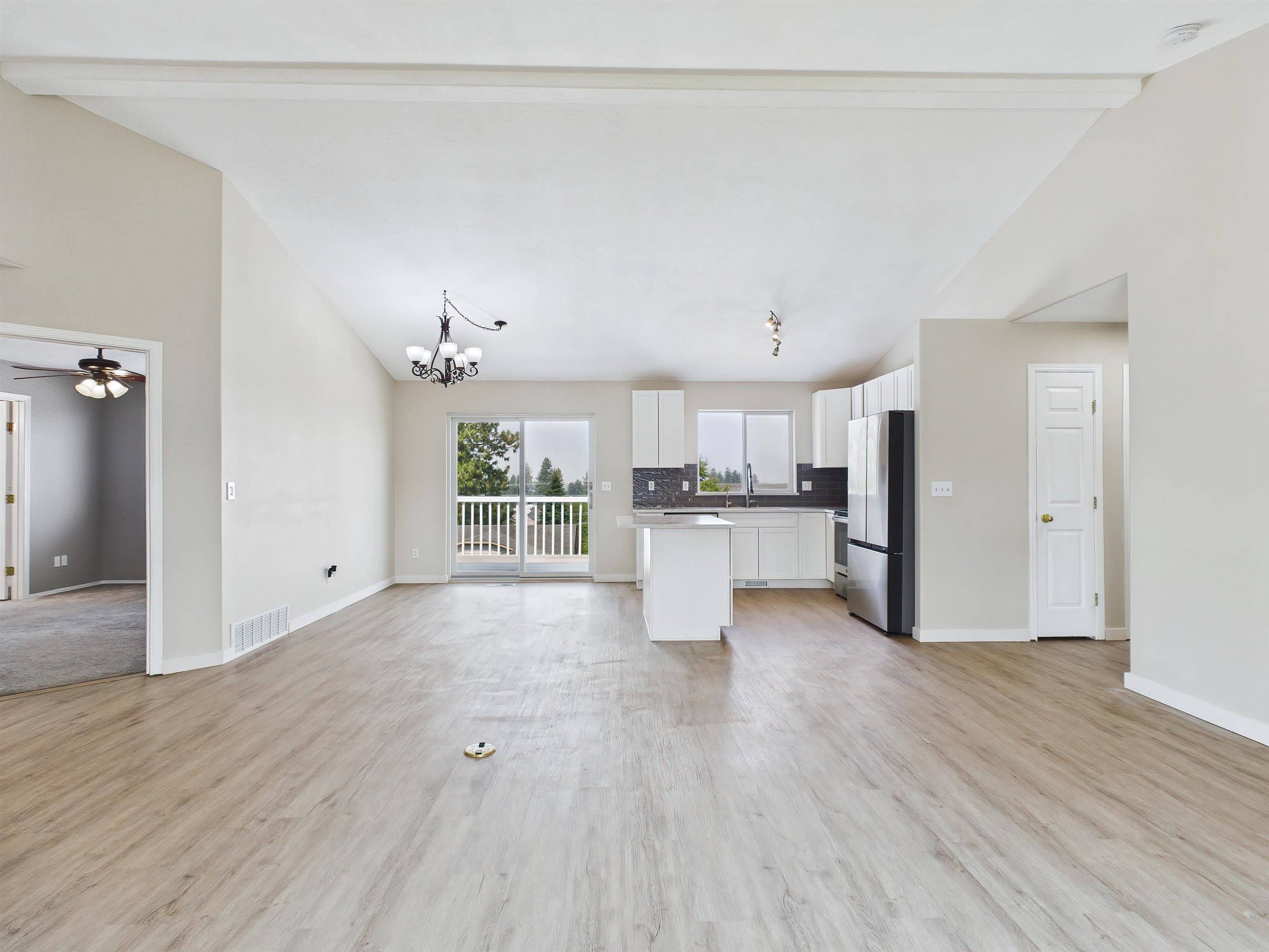 8418 E Bull Pine Ln, Spokane, WA 99217