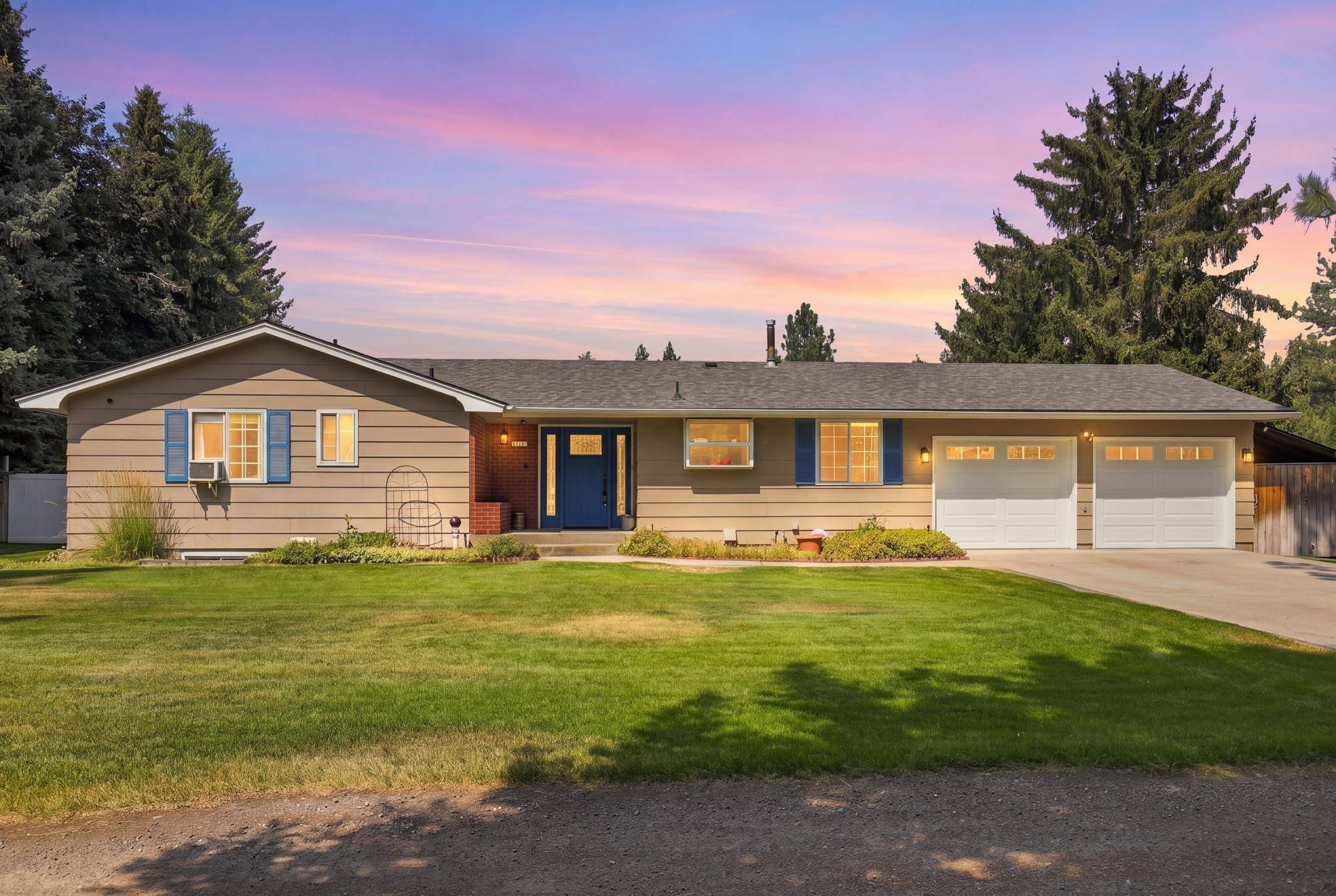 15025 N Little Spokane Dr, Spokane, WA 99208
