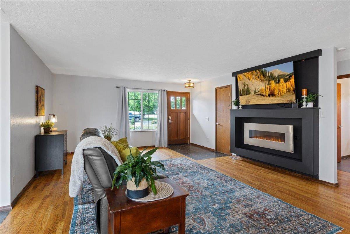 3924 N SUNDERLAND Ct, Spokane Valley, WA 99206